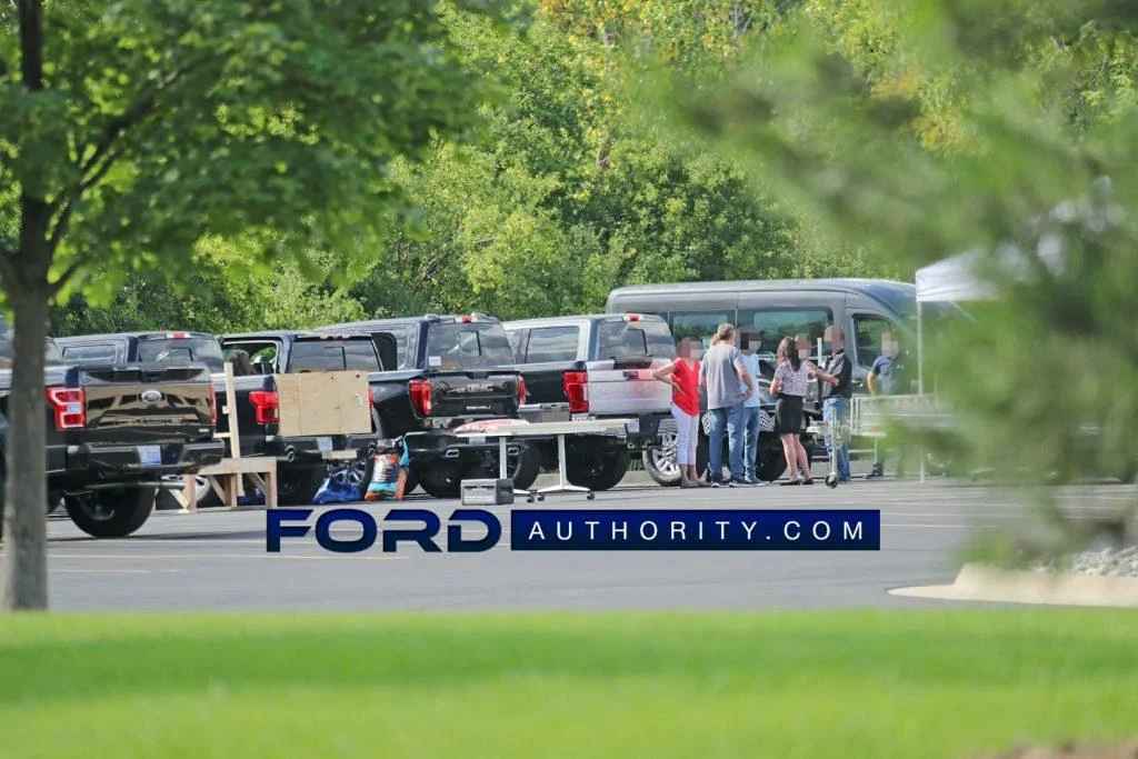 Ford Maverick Spy Photos Show Multifunction Ford Tailgate Prototyping In Action style-tailgate-spy-photos-August-2020-005-1024x683
