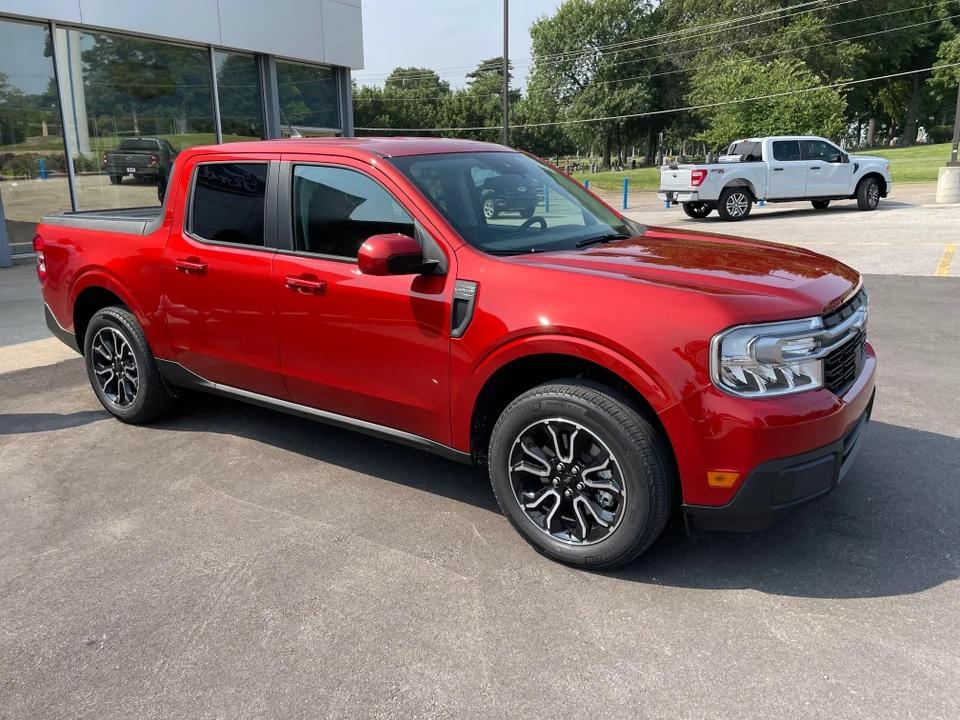 Ford Maverick HOT PEPPER RED Maverick Photos Thread 2022 Maverick Lariat Hot Pepper Red 2