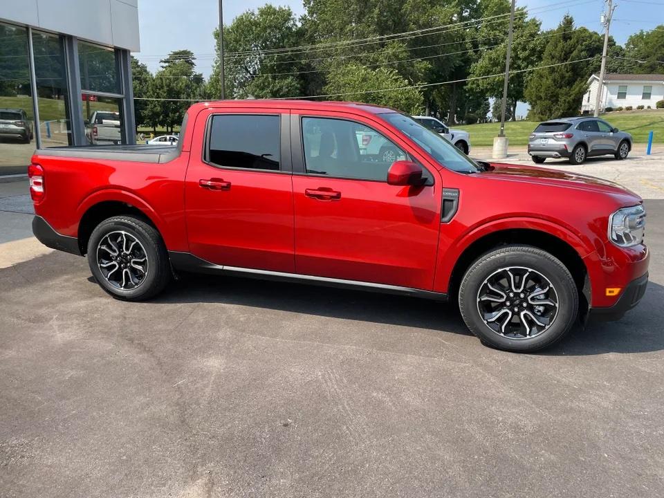 Ford Maverick HOT PEPPER RED Maverick Photos Thread 2022 Maverick Lariat Hot Pepper Red 1