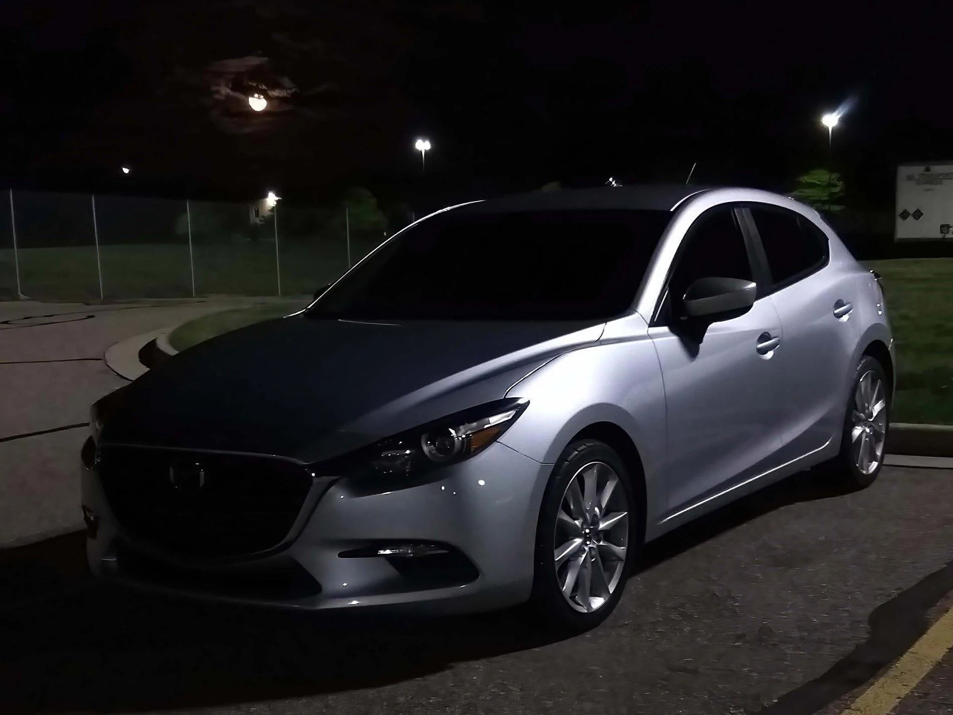 Ford Maverick Current Daily Drivers 2017_Mazda3_Night_img1