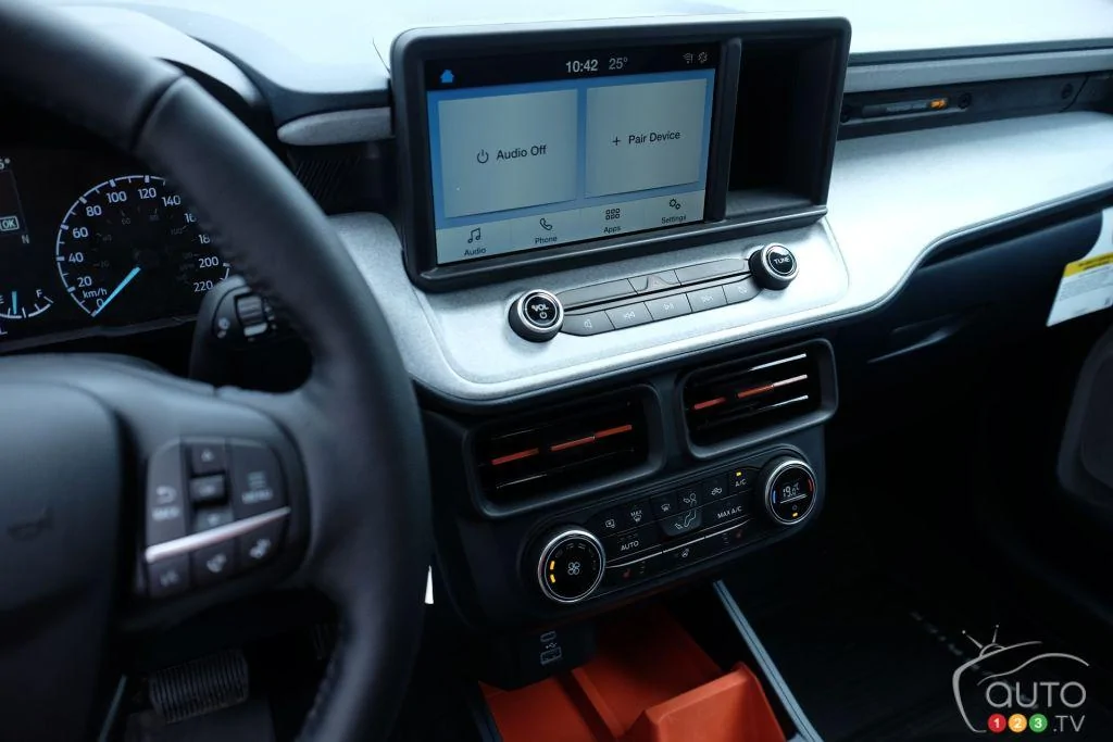 Ford Maverick CACTUS GRAY Maverick Photos Thread Interior 2021 Ford Maverick XL Cactus Gray 10