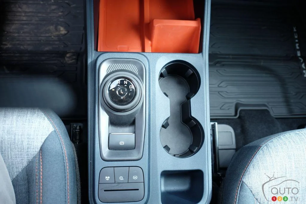 Ford Maverick CACTUS GRAY Maverick Photos Thread Interior 2021 Ford Maverick XL Cactus Gray 12