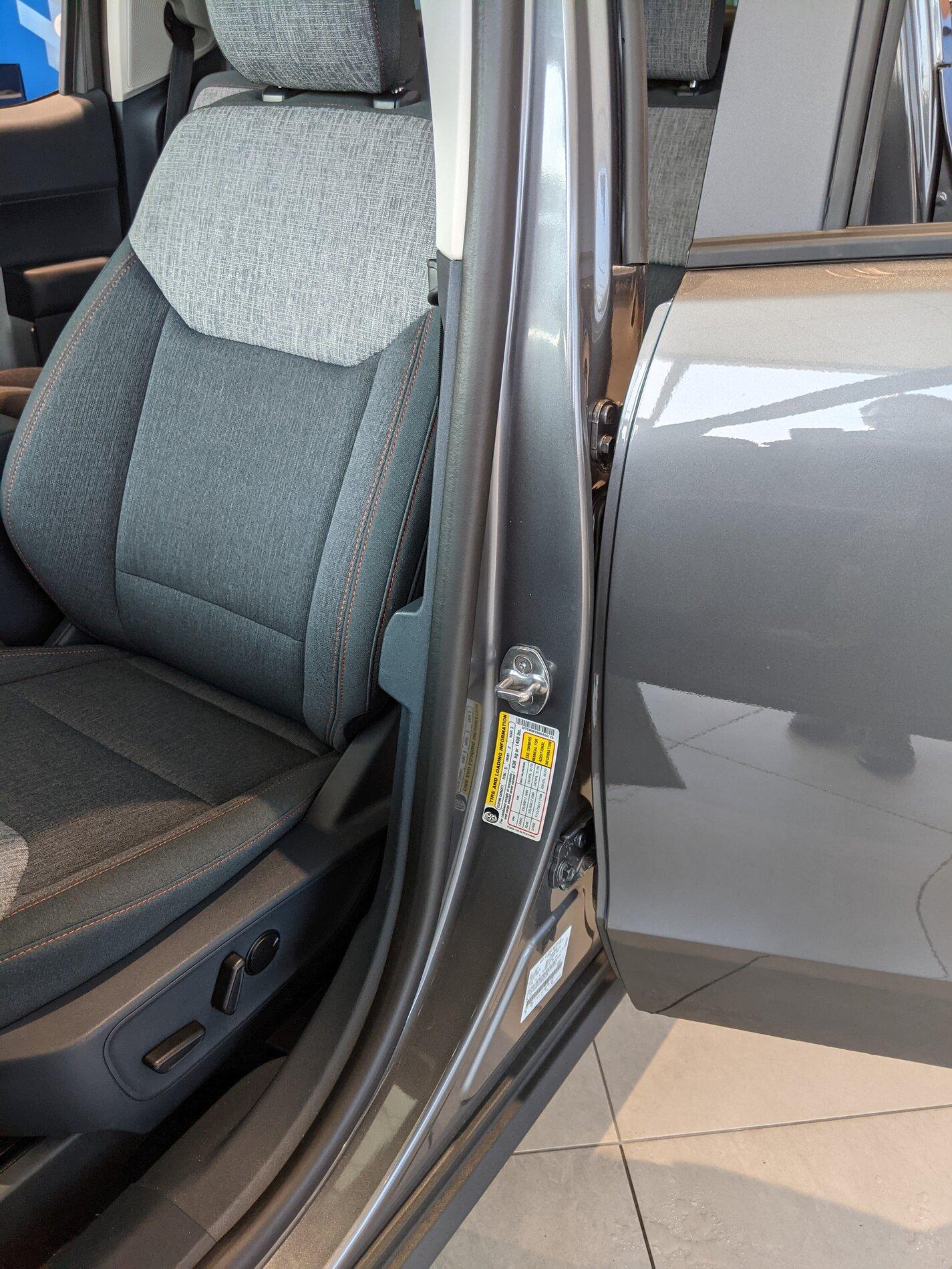 Ford Maverick Anyone else think interior blue is reminiscent of the 90s ford truck interiors? mav interior