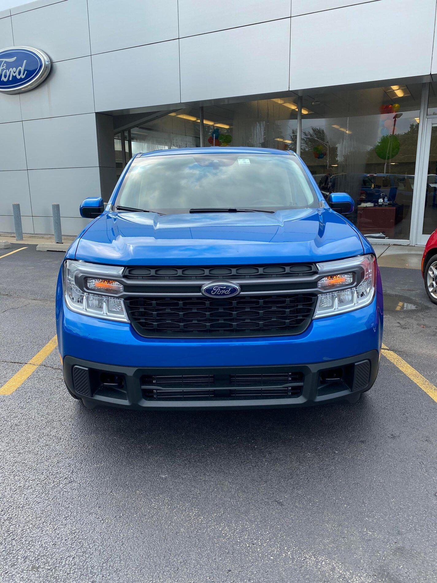 Ford Maverick VELOCITY BLUE Maverick Photos Thread 2022 Ford Maverick XLT FX4 Velocity Blue Black Wheels 1