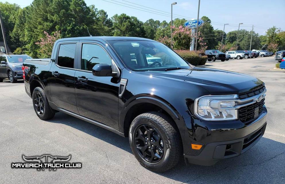 Ford Maverick SHADOW BLACK Maverick Photos Thread Shadow Black 2022 Maverick Lariat FX1 black wheels 4
