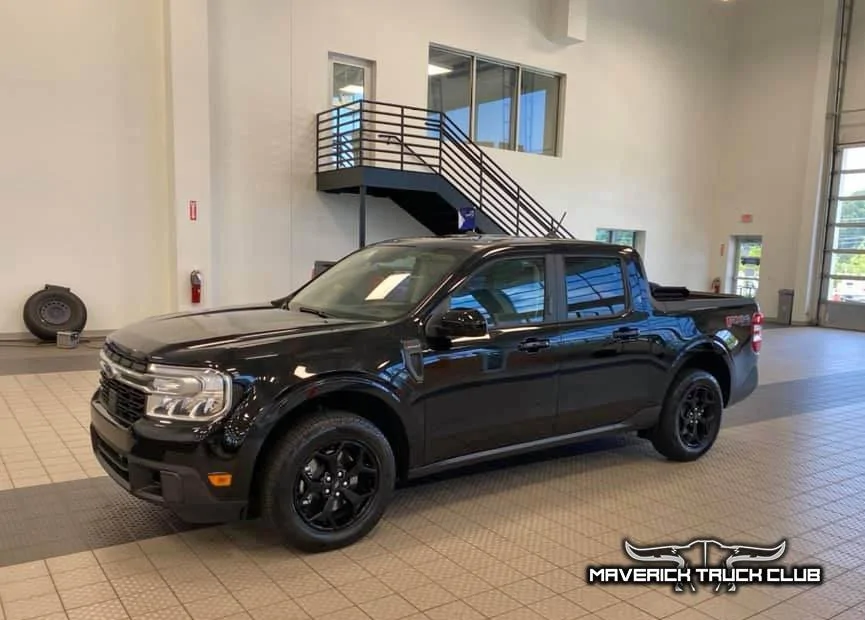 Ford Maverick 5'11" / 220 lb guy shows front & rear legroom and headroom in 2022 Maverick Lariat Shadow Black 2022 Maverick Lariat FX4 legroom 3