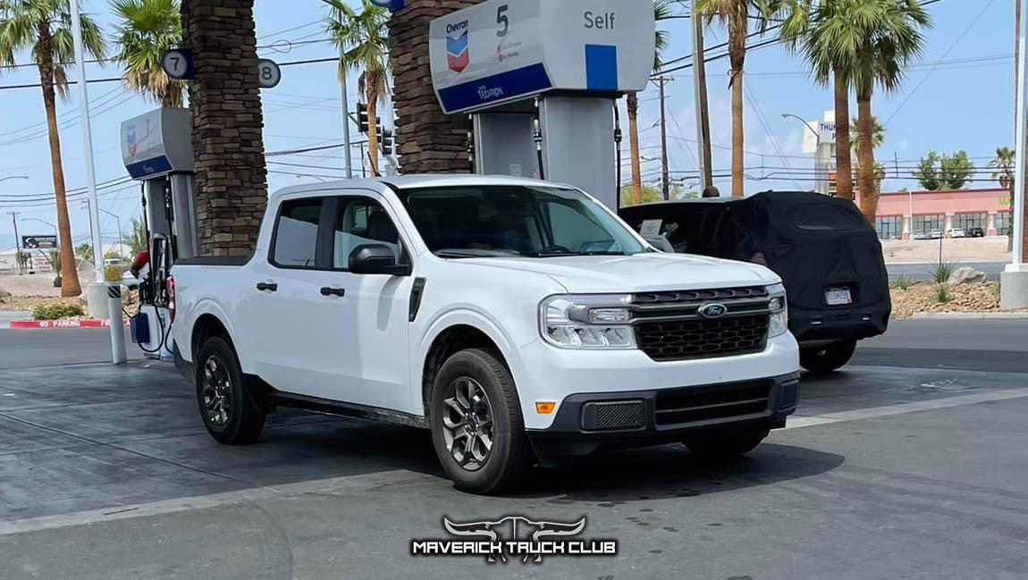 Ford Maverick OXFORD WHITE Maverick Photos Thread Oxford White 2022 Ford Maverick XLT 4
