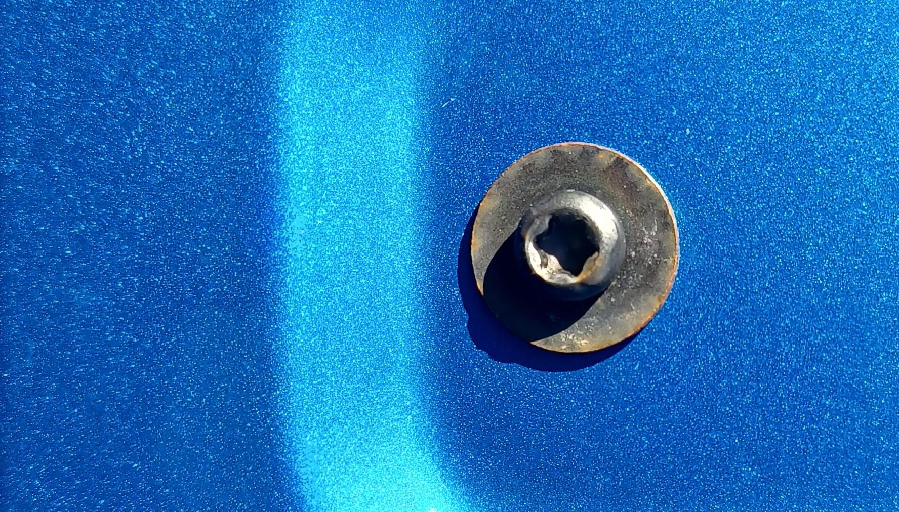 Ford Maverick RUSTY WASHERS screw