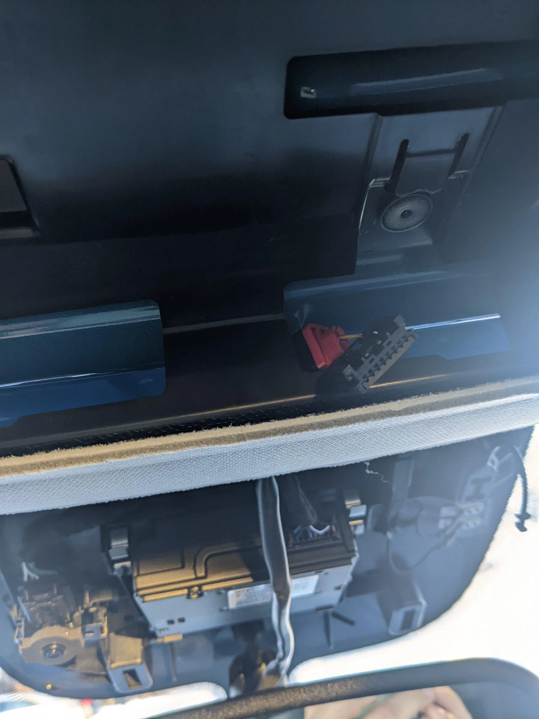 Ford Maverick Cheap auto-dimming, homelink mirror PXL_20220120_214759197