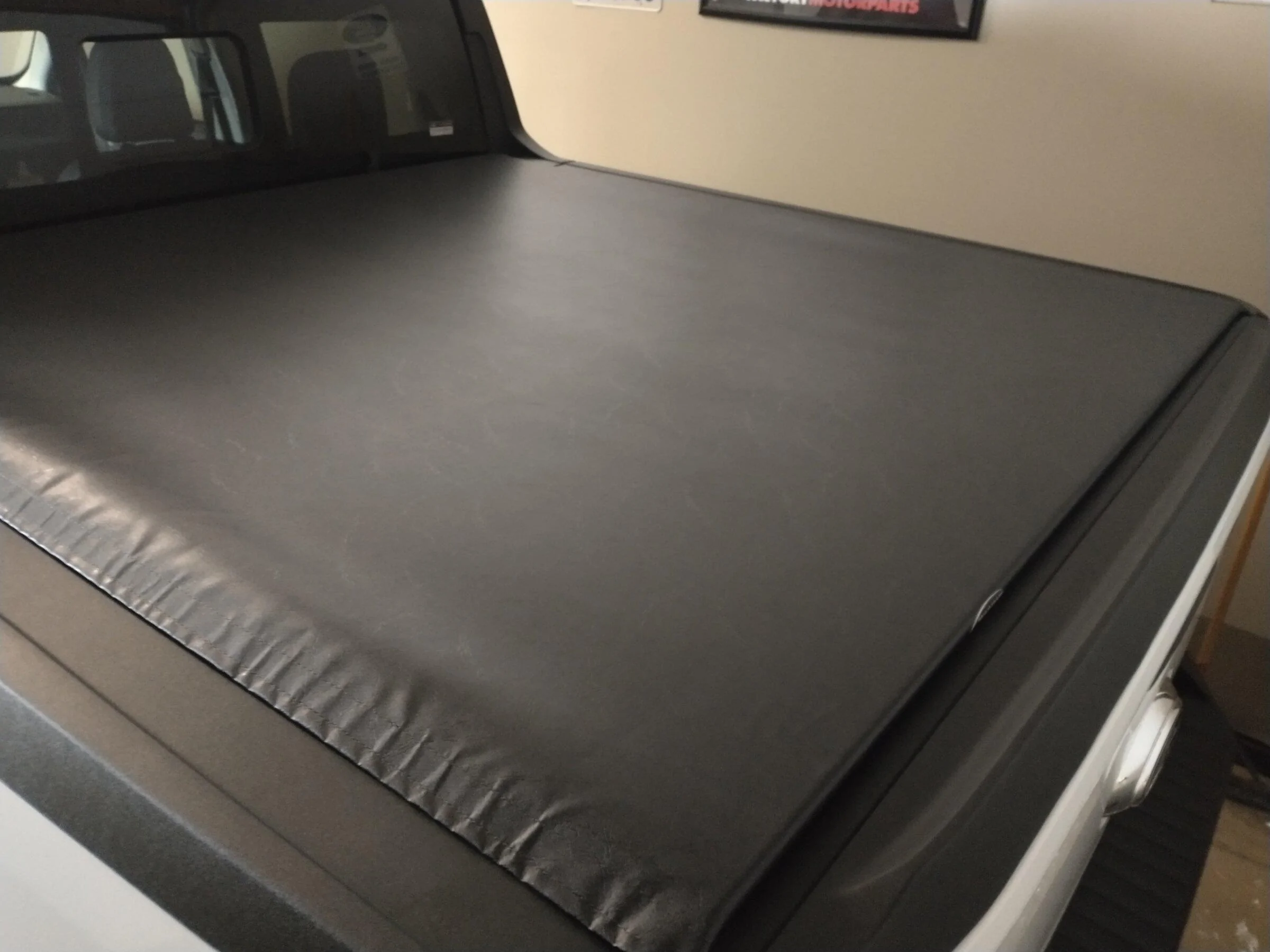 Ford Maverick Access tonnosport and aeroskin installed IMG_20220122_130014445