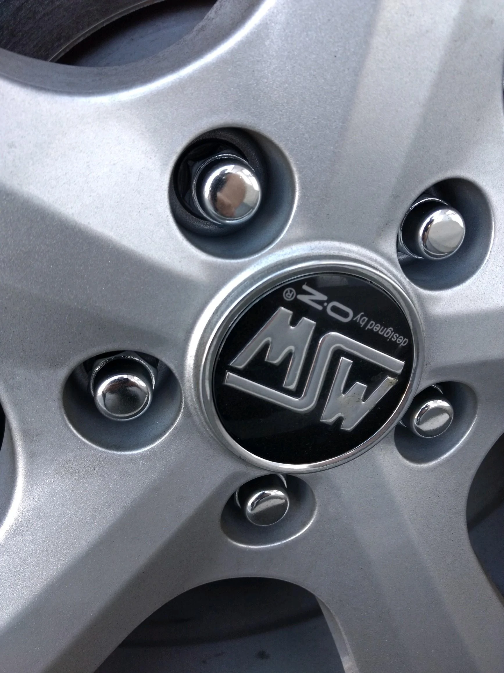 Ford Maverick Silver MSW TYPE 19T wheels. 1642883943174