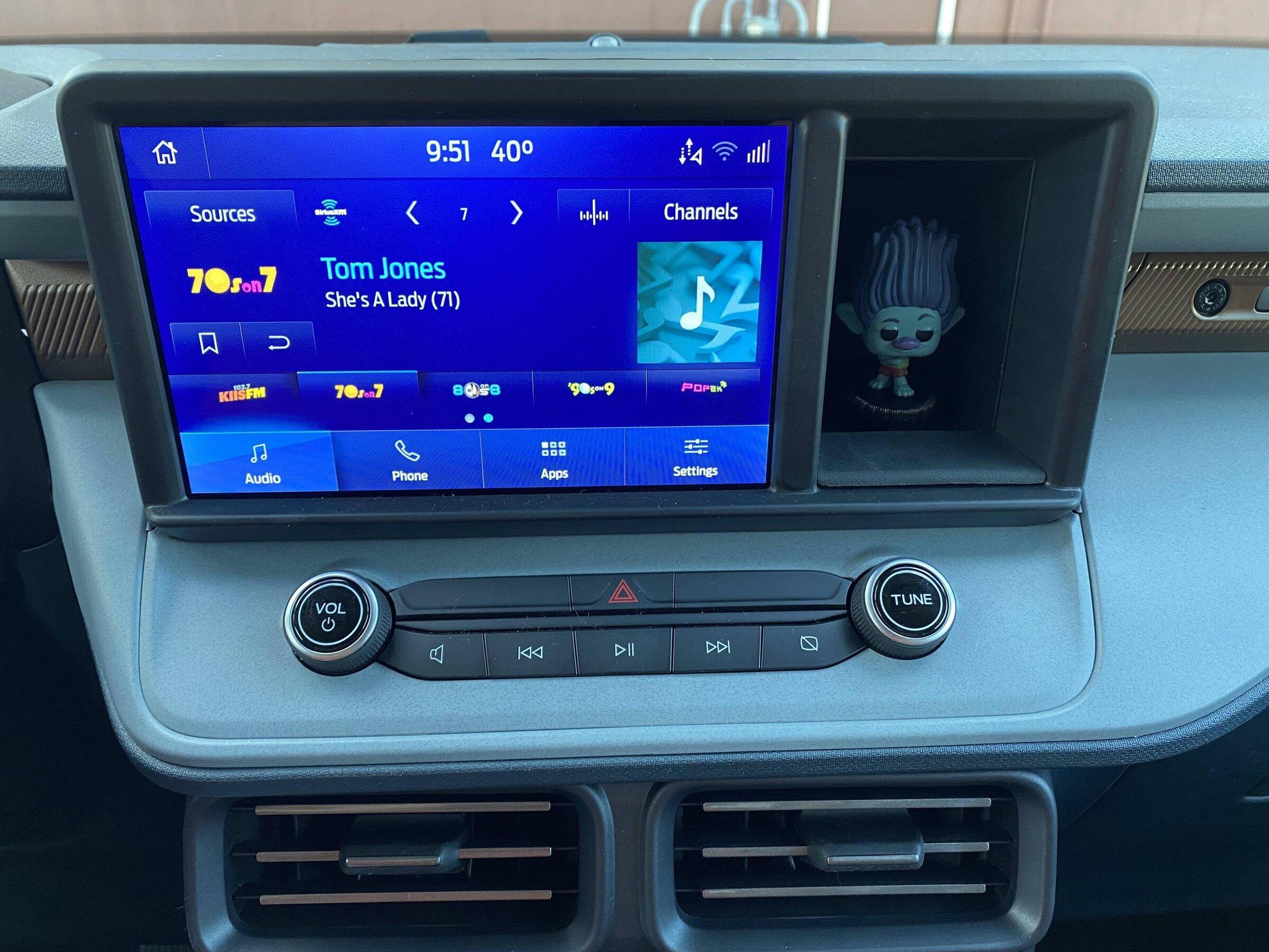 Ford Maverick Dash cubby hole -- what's in yours? 📸 KDfNOoWWTgNGQ2HkdSBSULAsYQfmGXnLYjXuviA5apA