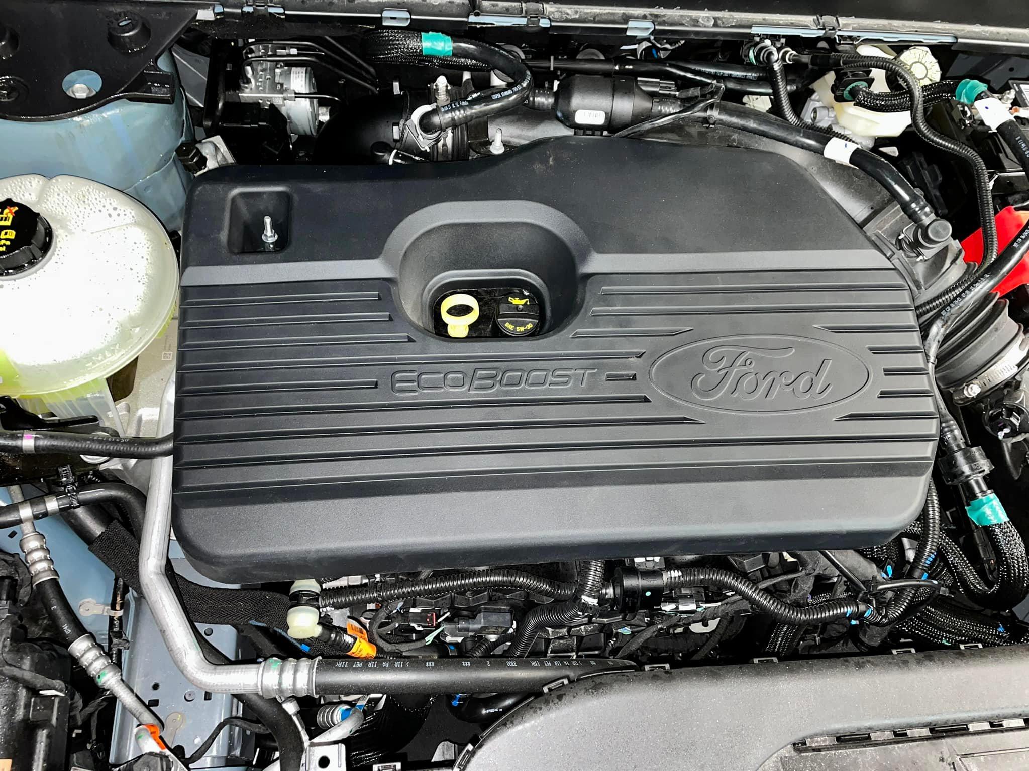 Ford Maverick Engine Cover installed in 2.0L Ecoboost Maverick engine bay (From Escape) 272404207_3140412916203261_4739781643725957631_n