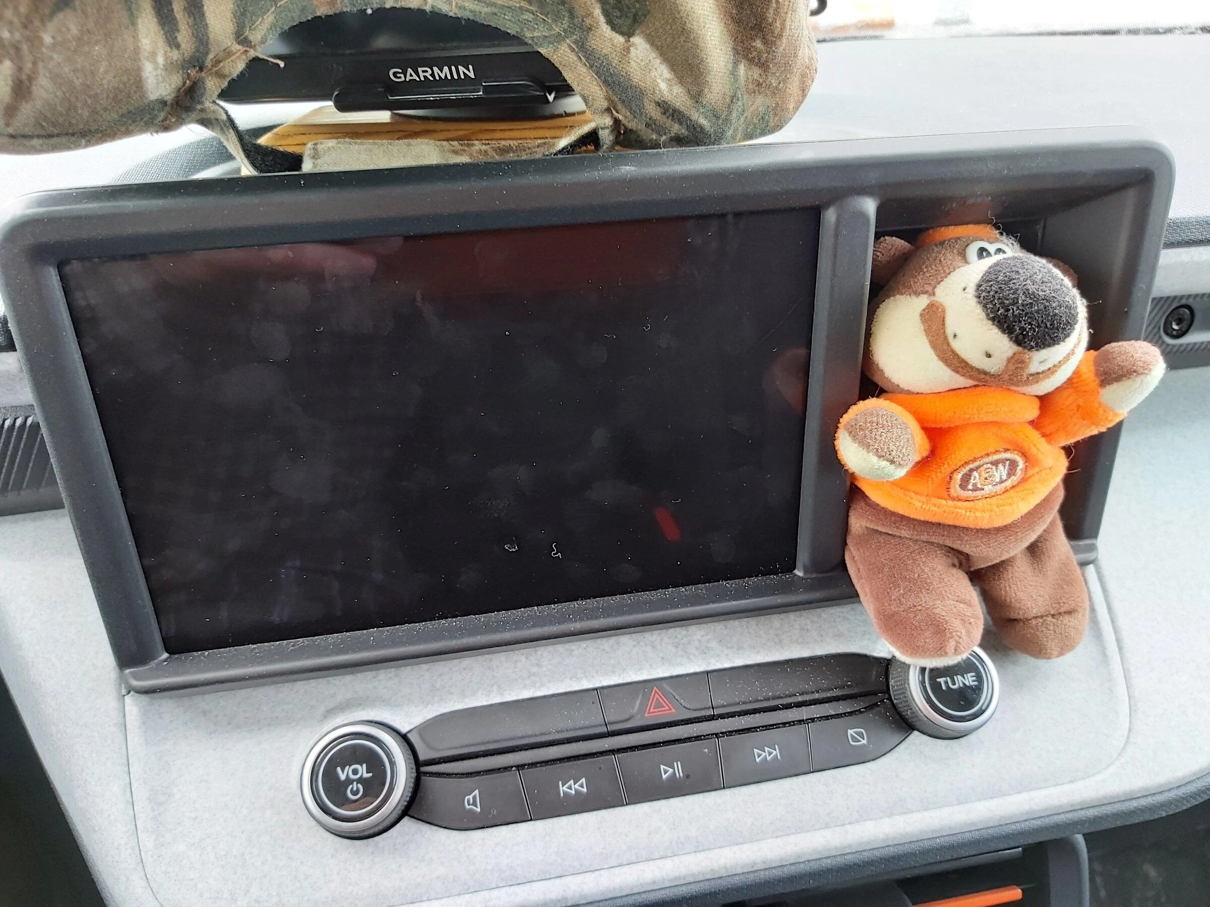Ford Maverick Dash cubby hole -- what's in yours? 📸 20220123_111805