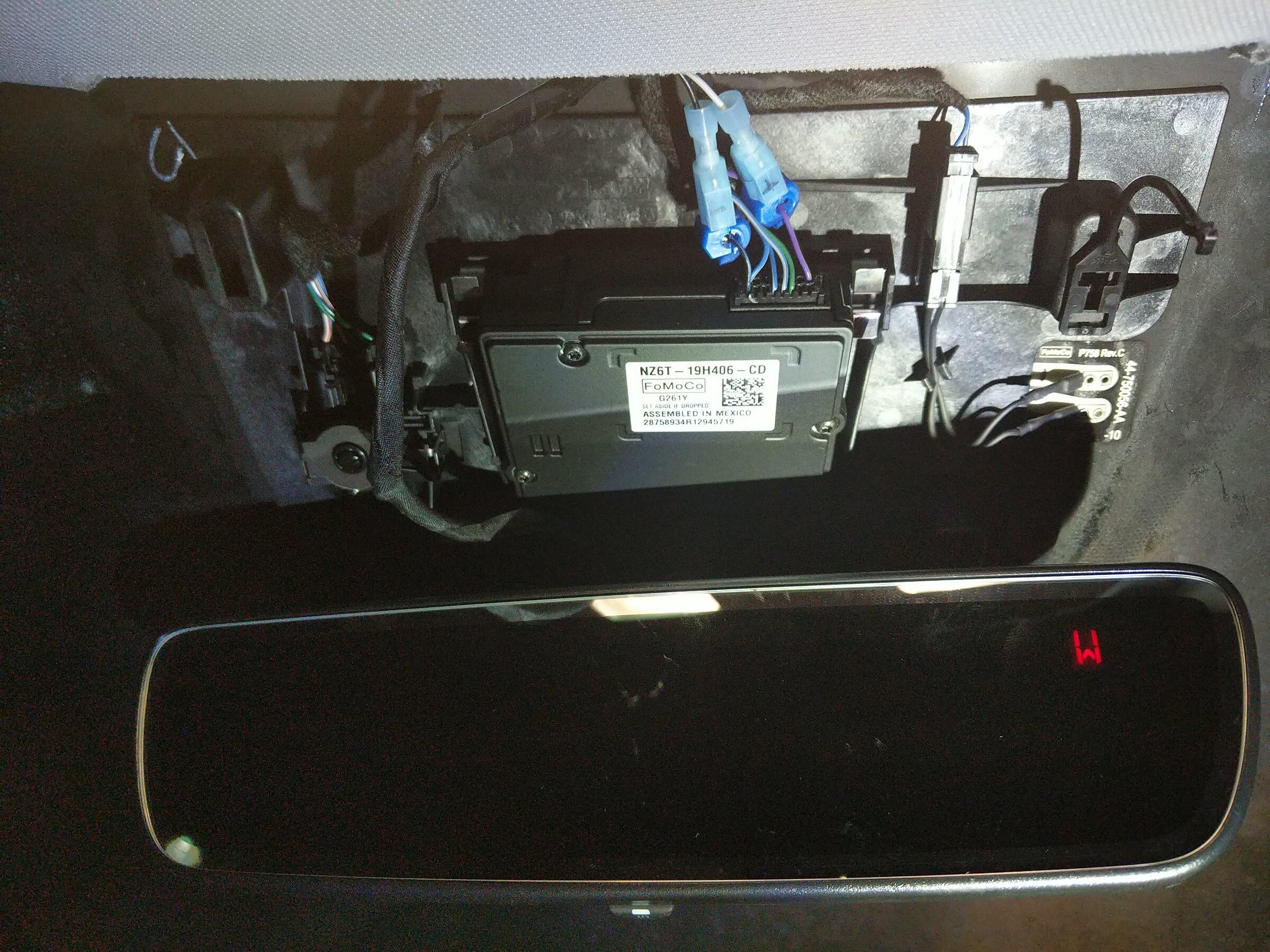 Ford Maverick Auto dim rear view mirror Install tip to remove center console with sunroof PXL_20220126_063045302