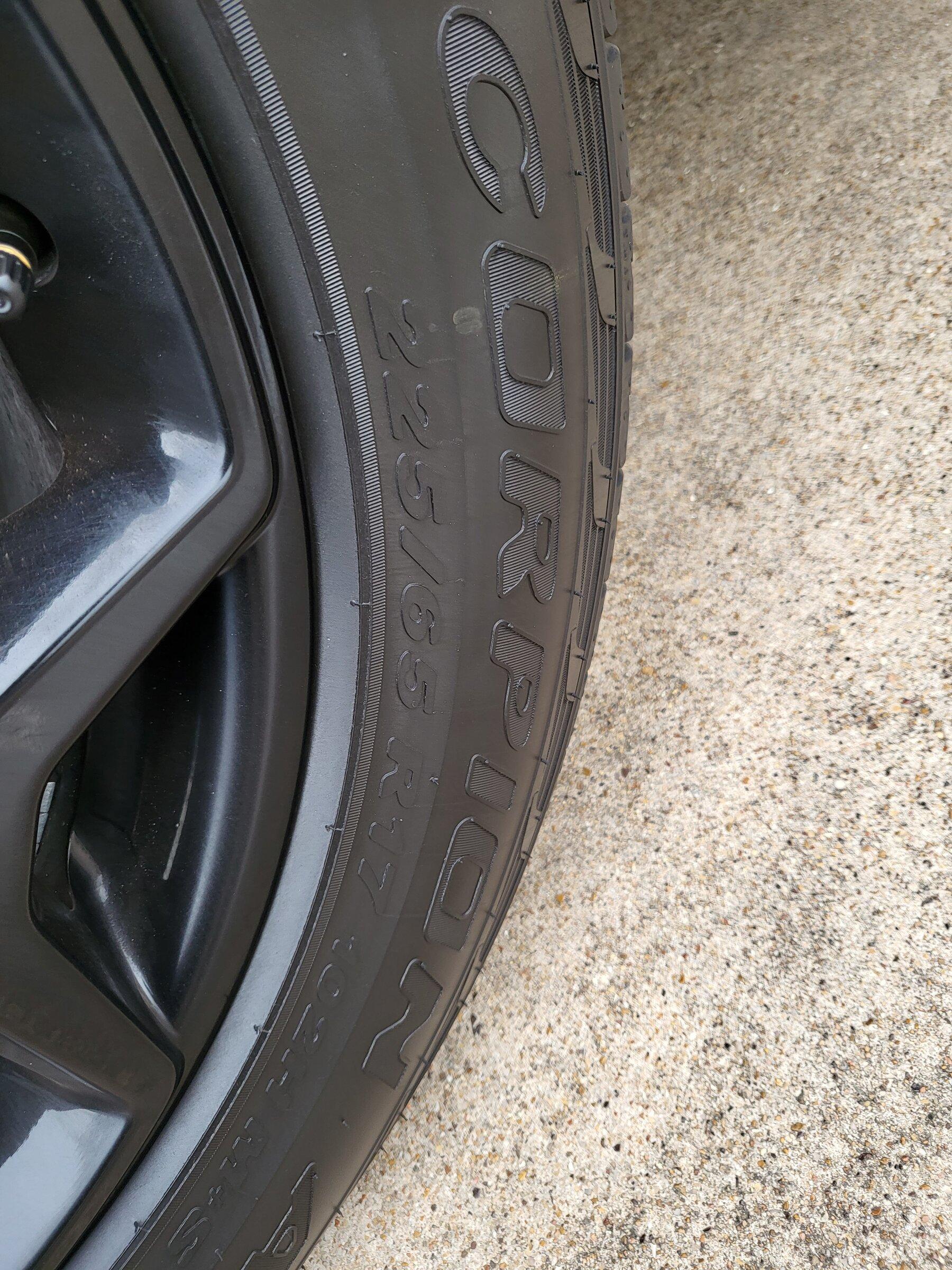 Ford Maverick Selling my fx4 tires 20220127_122436