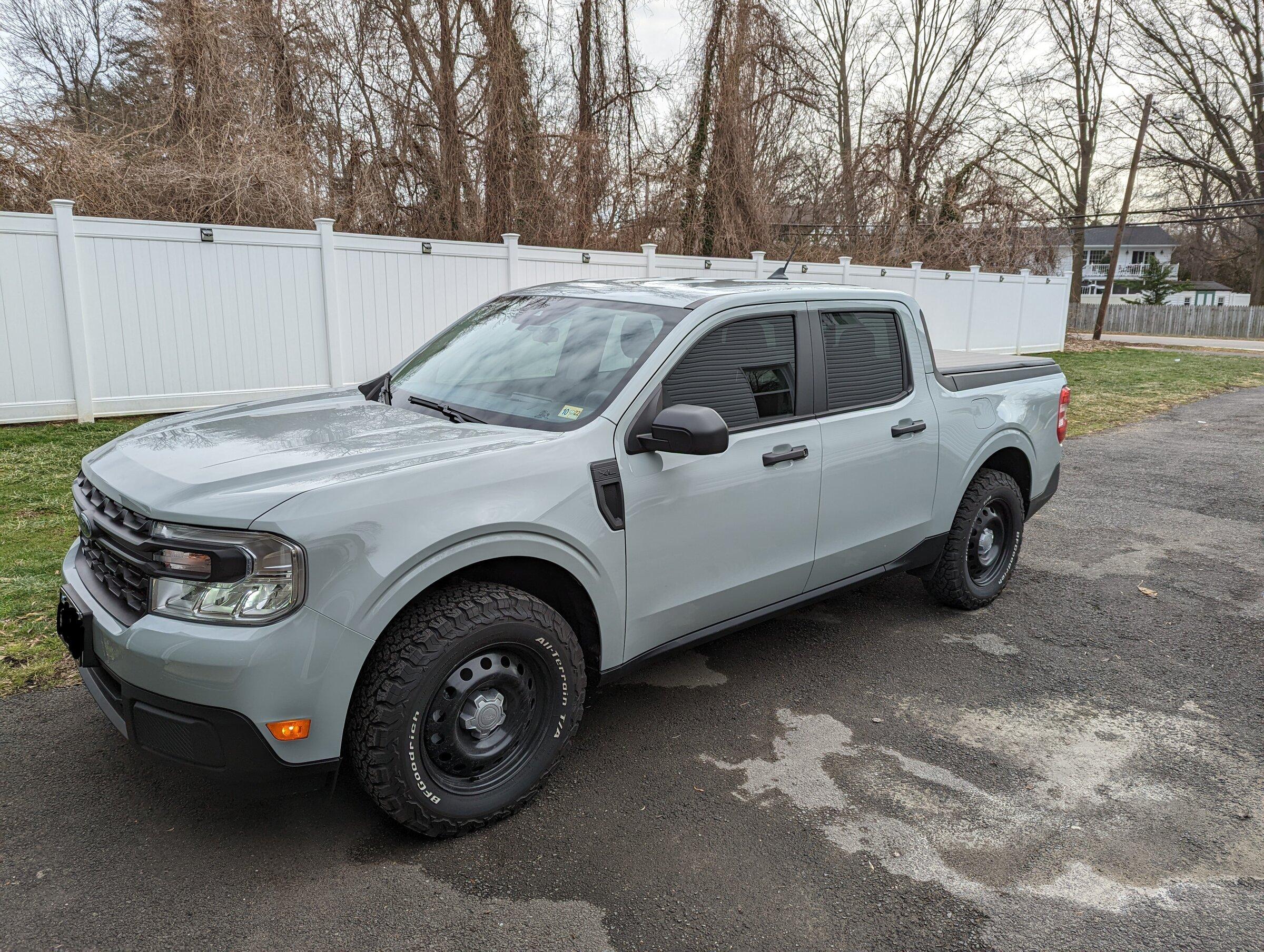 Ford Maverick Truxedo Pro X15 Tonneau Cover and LED Bed Lighting INSTALLED PXL_20220123_191724277~2
