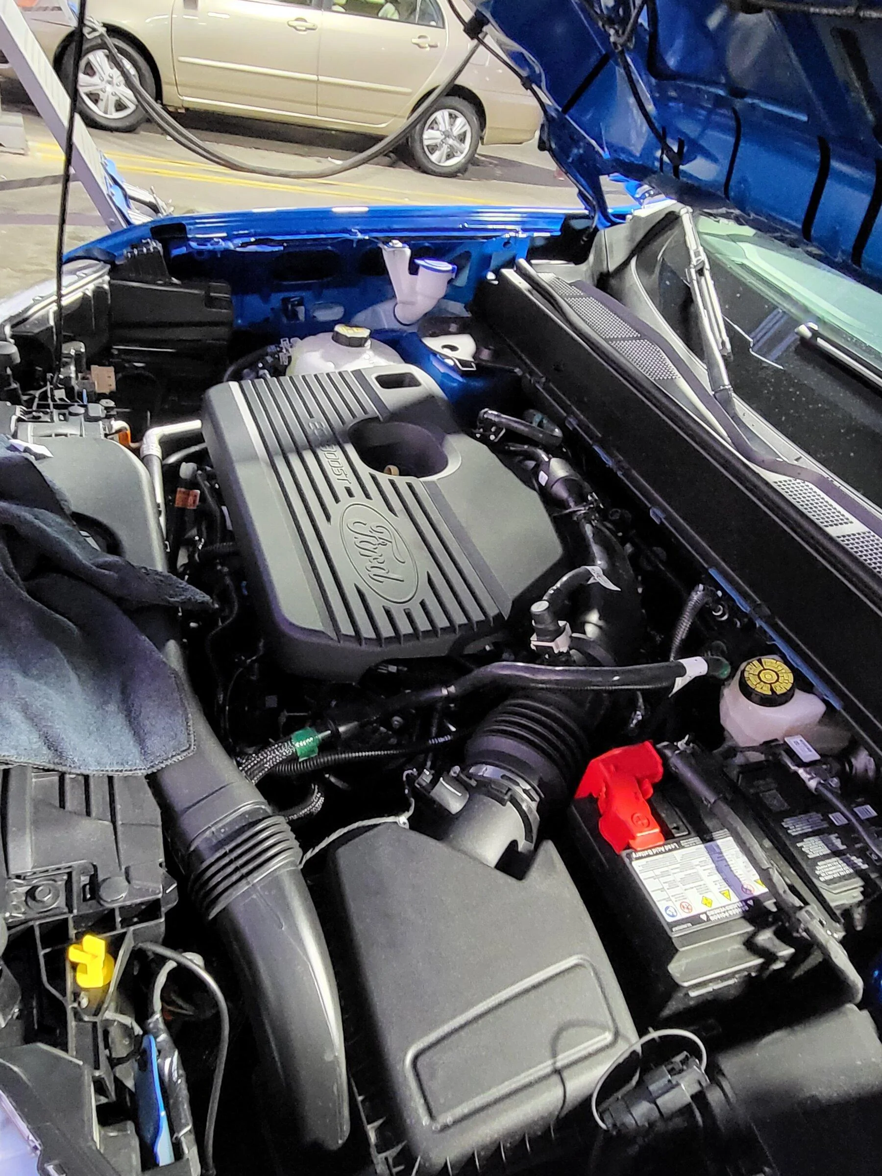Ford Maverick Engine Cover installed in 2.0L Ecoboost Maverick engine bay (From Escape) 20220127_181125