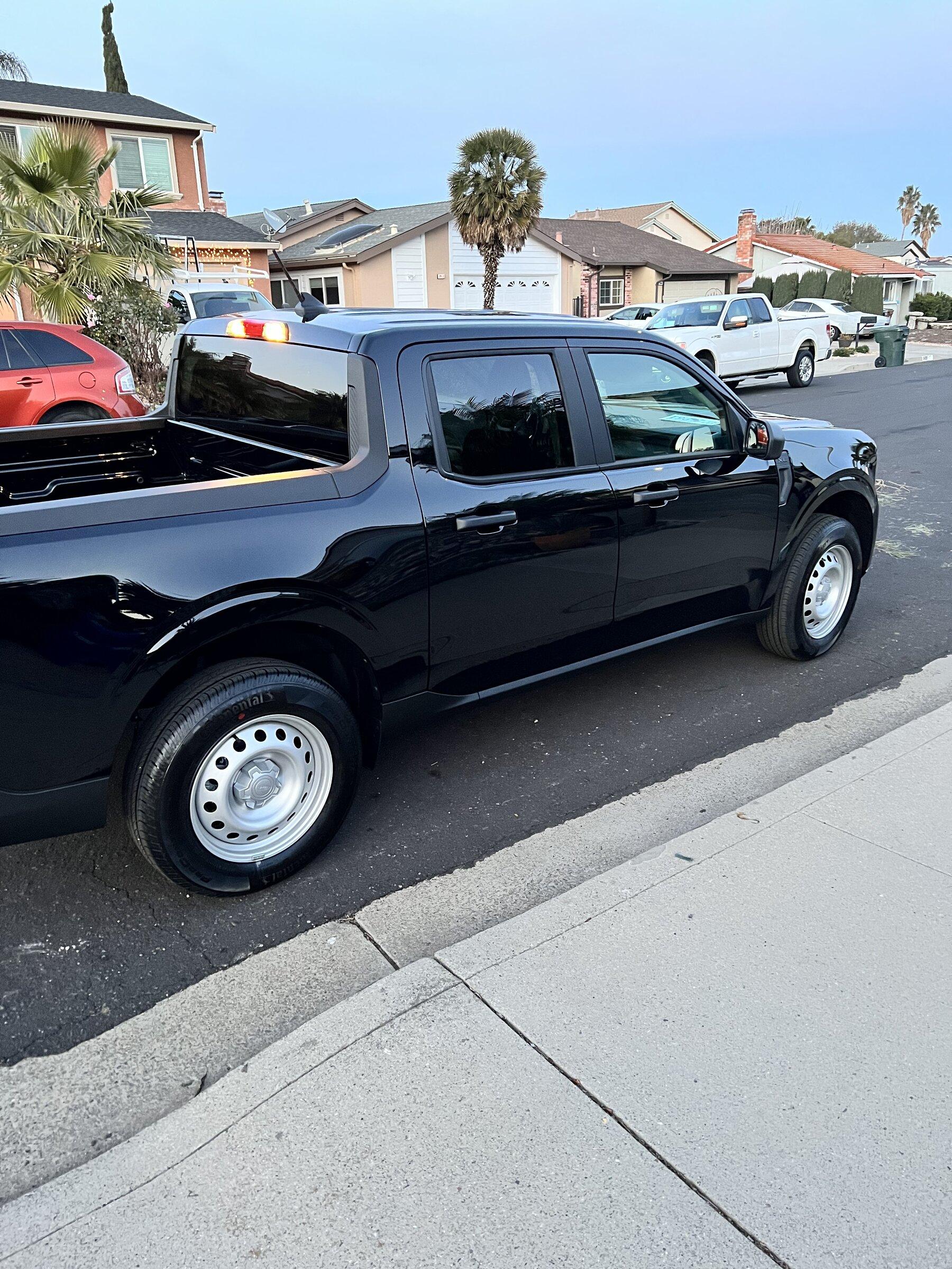 Ford Maverick SHADOW BLACK Maverick Photos Thread BF4FBE40-FCEE-4CBB-A690-2A3E19D70788