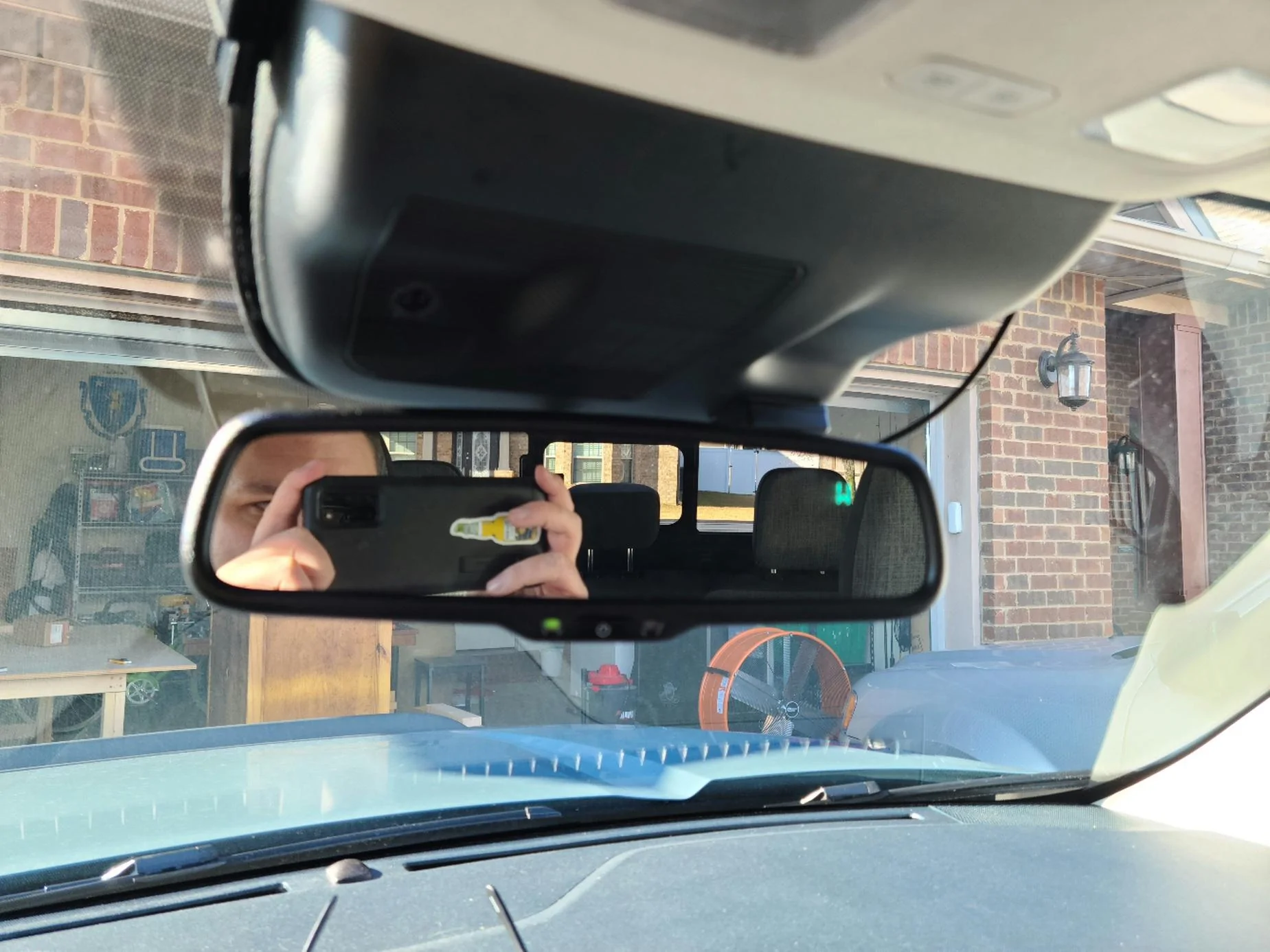 Ford Maverick Cheap auto-dimming, homelink mirror 20220205_150505