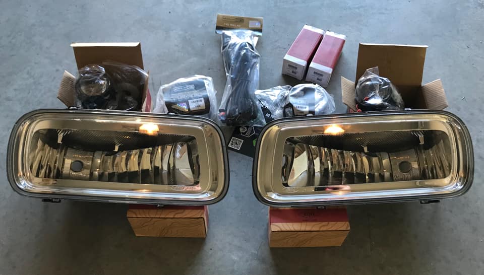 Ford Maverick ICONIC SILVER Maverick Photos Thread 273513954_10159895675579835_2225972655279160999_n