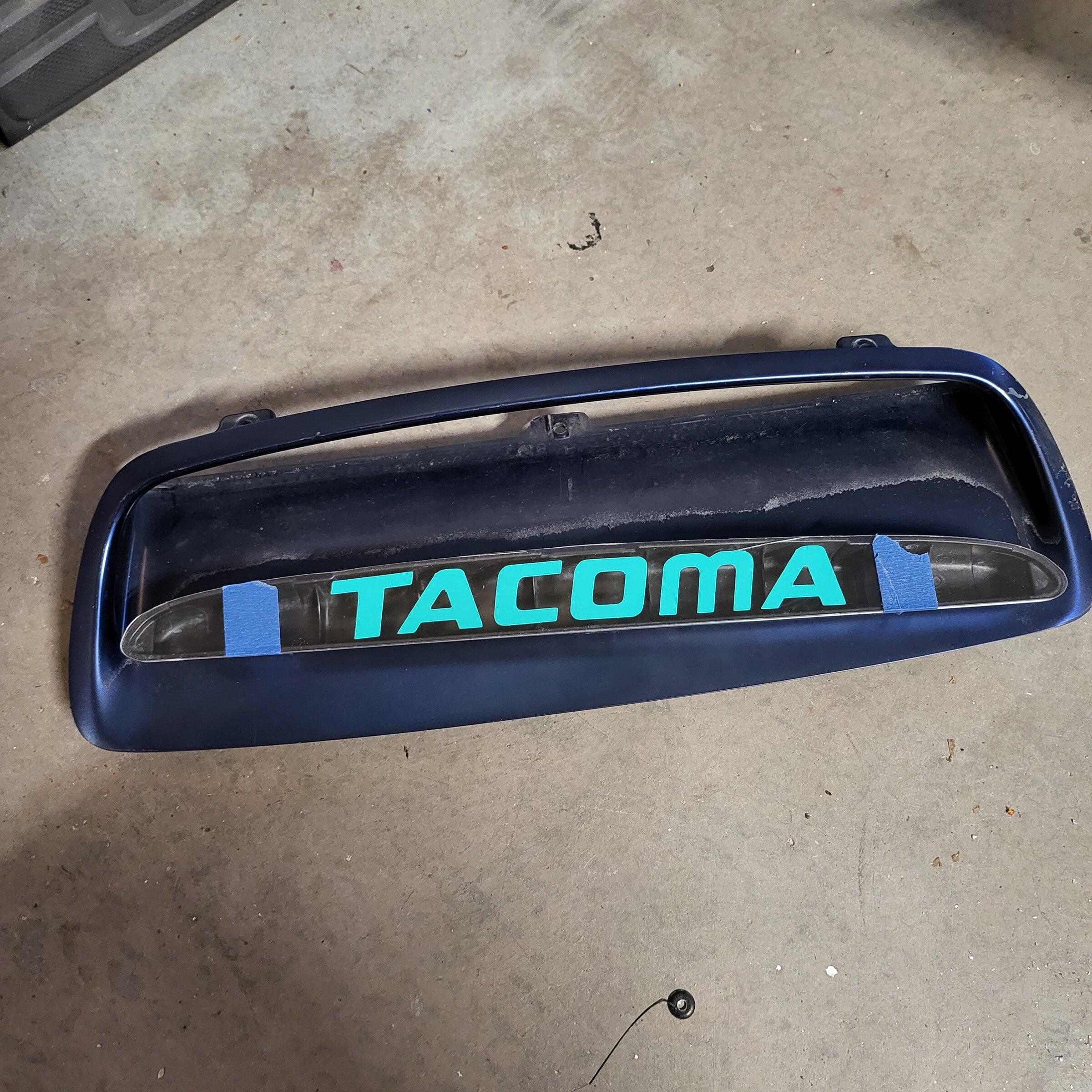 Ford Maverick Hood scoop light bar? 20220123_170747