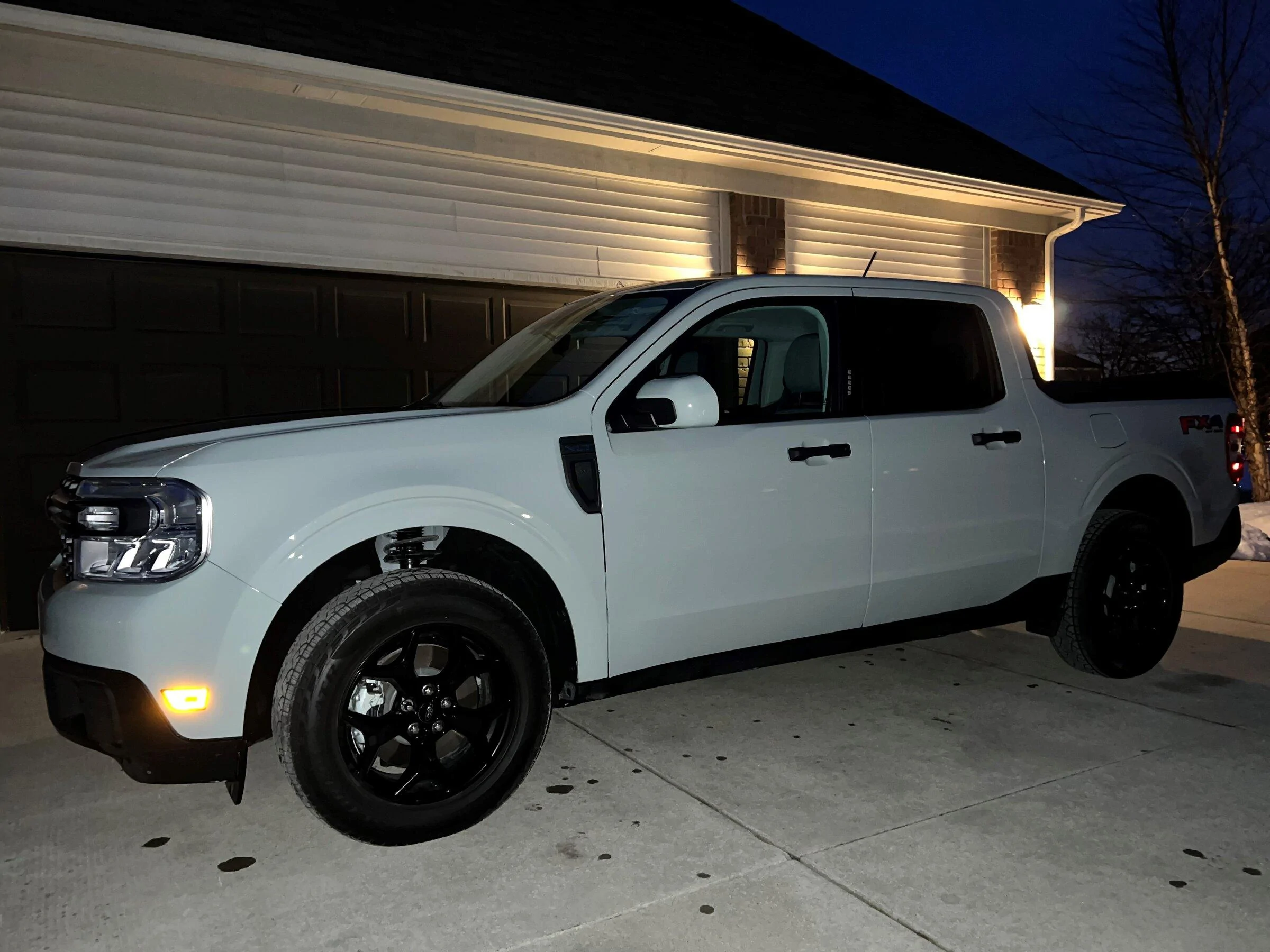 Ford Maverick 1 Month B-day! 2718 miles down!! My review of my Eco, 4K, Lux, FX4, Cactus Gray frtiso1