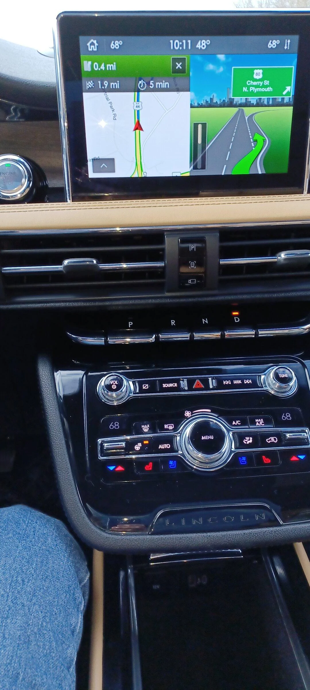 Ford Maverick Drove a Lincoln Corsair today. Look similar? 20220210_101101