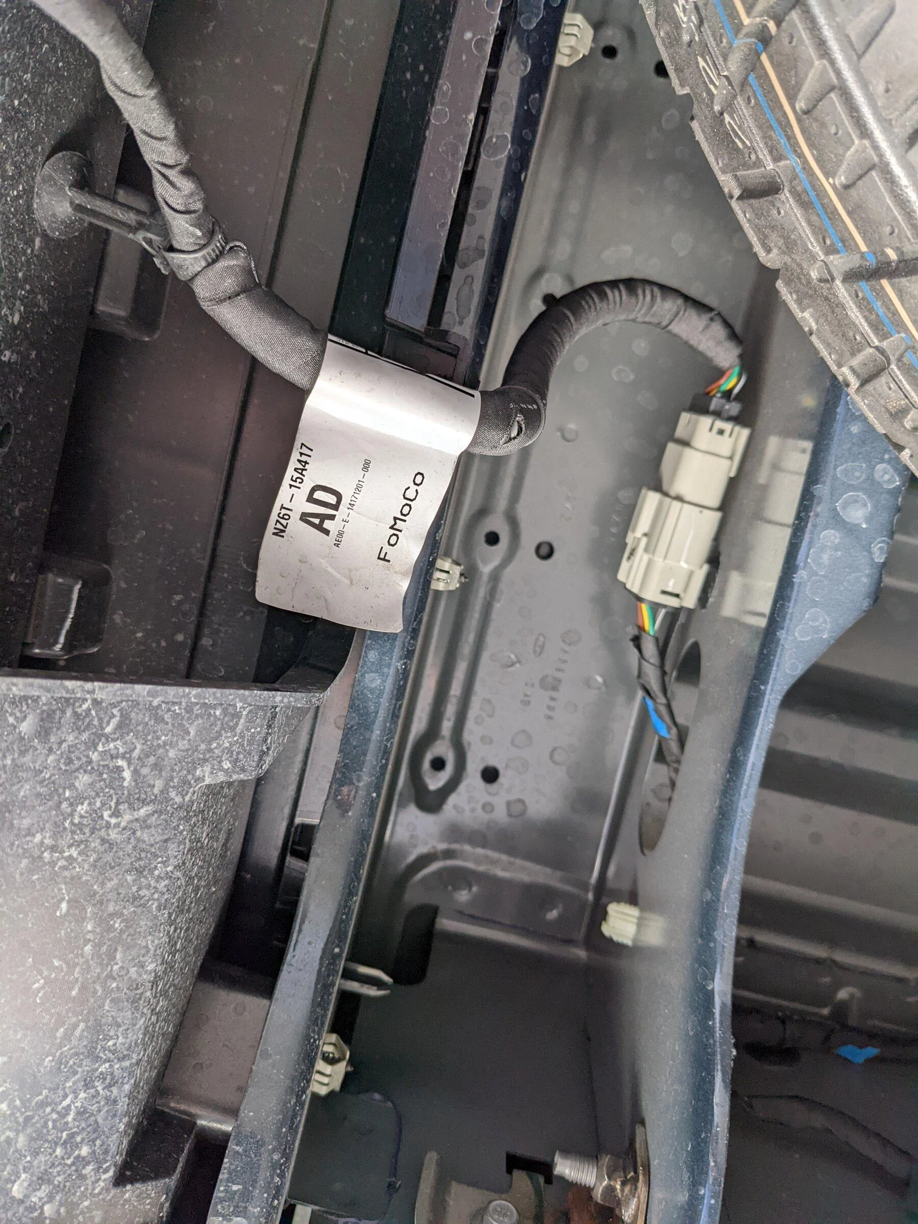 Ford Maverick Trailer Hitch Receiver, 4-pin or Not? PXL_20220211_180312185