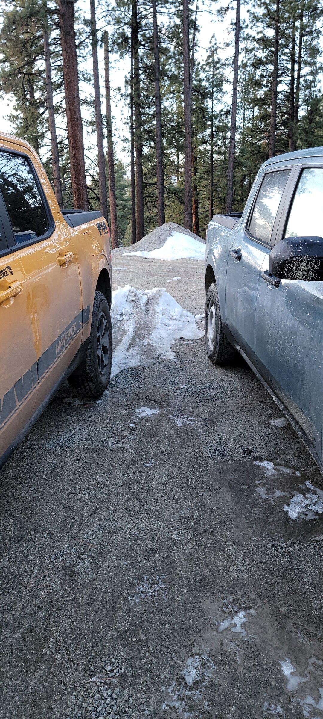 Ford Maverick Father/Son 2.0 Mavericks XL vs Lariat. Which one is taller 20220120_073108