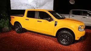 Ford Maverick Bronco Sport Outer Banks Tires and Wheels 1644686605264