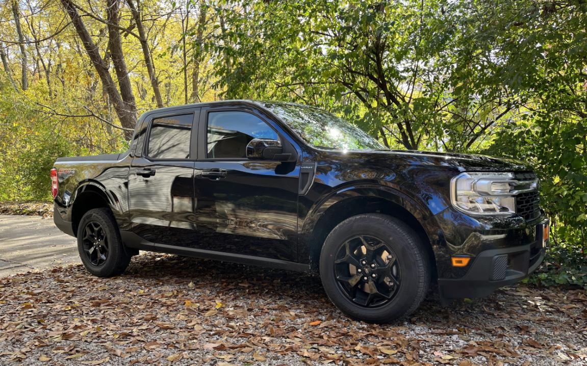 Ford Maverick.jpg