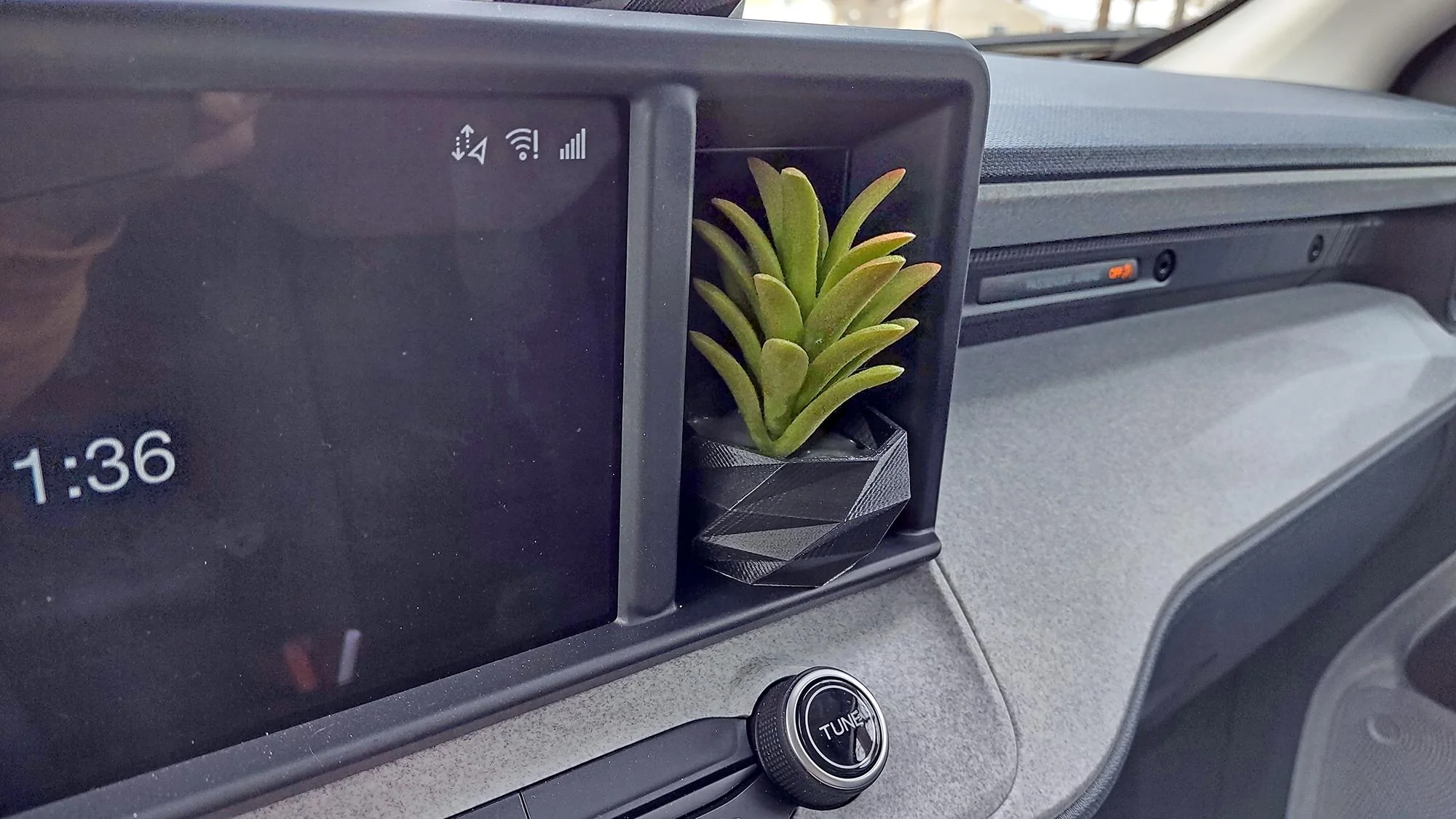 Ford Maverick Cactus Gray Dashboard Plants Update - Cubby Plant 2.13.22 2000px