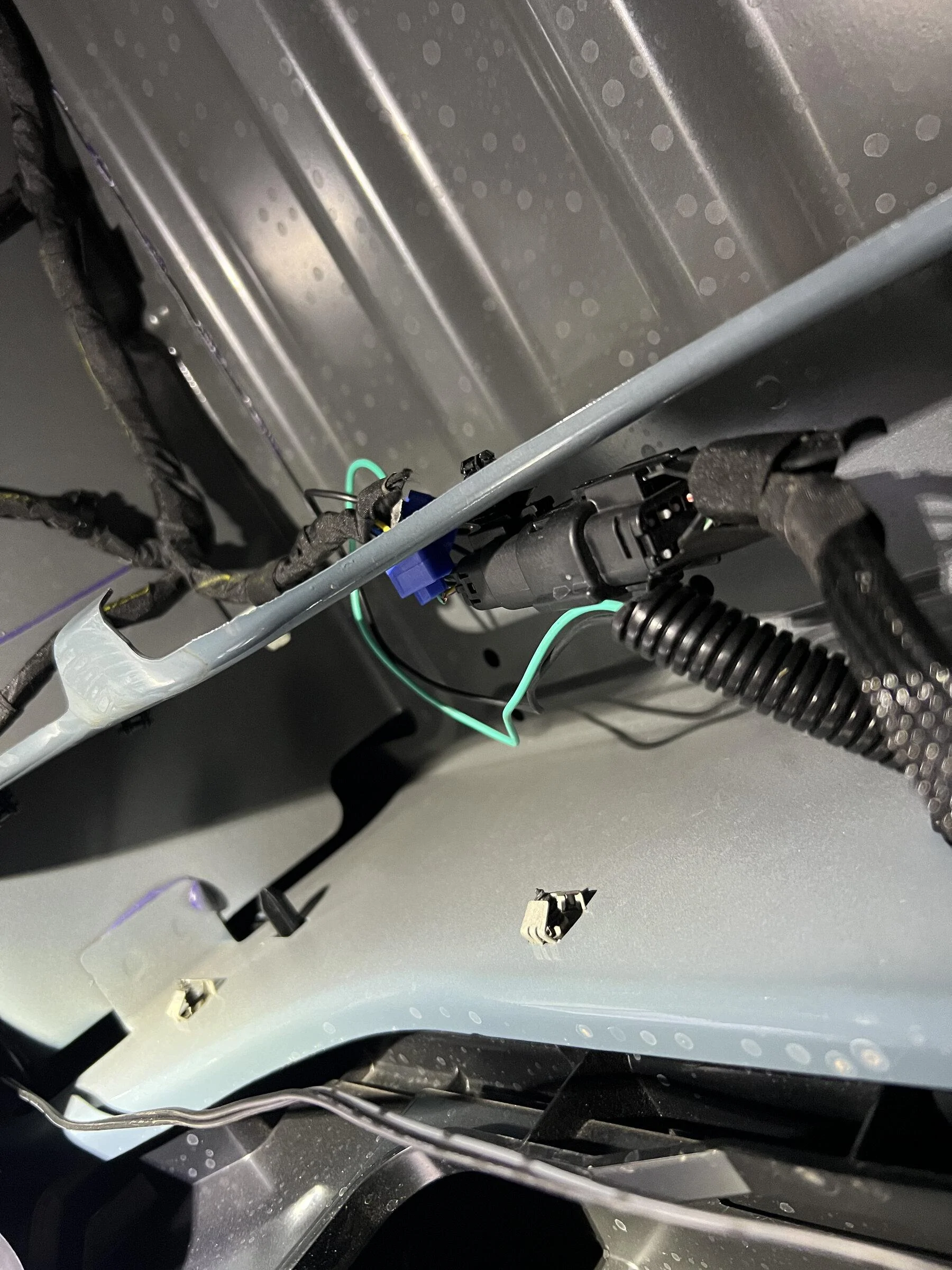Ford Maverick DIY Tailgate Power Lock using Control/Actuator from Ranger IMG_3973
