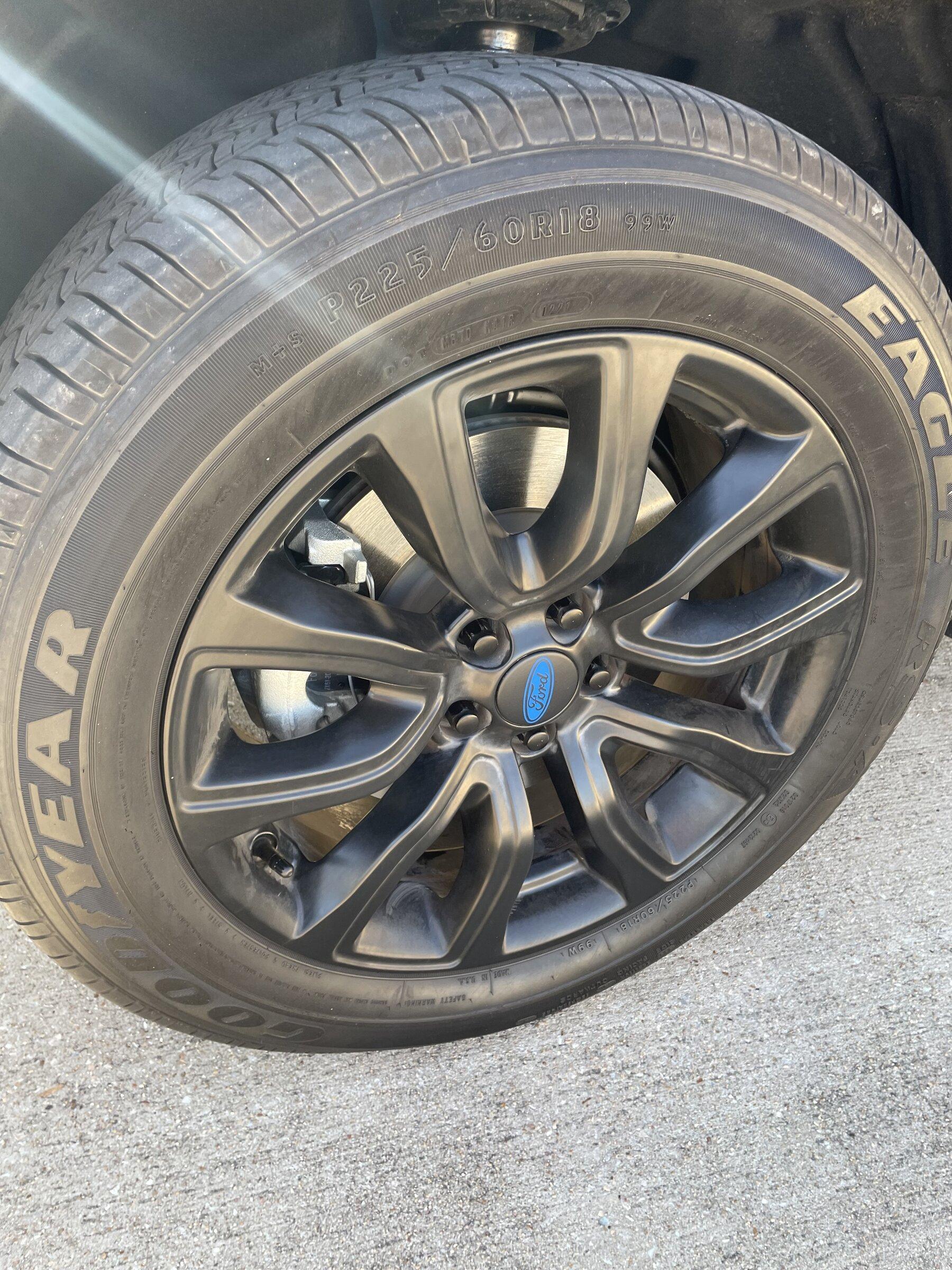 Ford Maverick Range Rover Evoque wheels installed for perfect fit! E49B6370-22A4-495A-BED3-9B9C78C64810