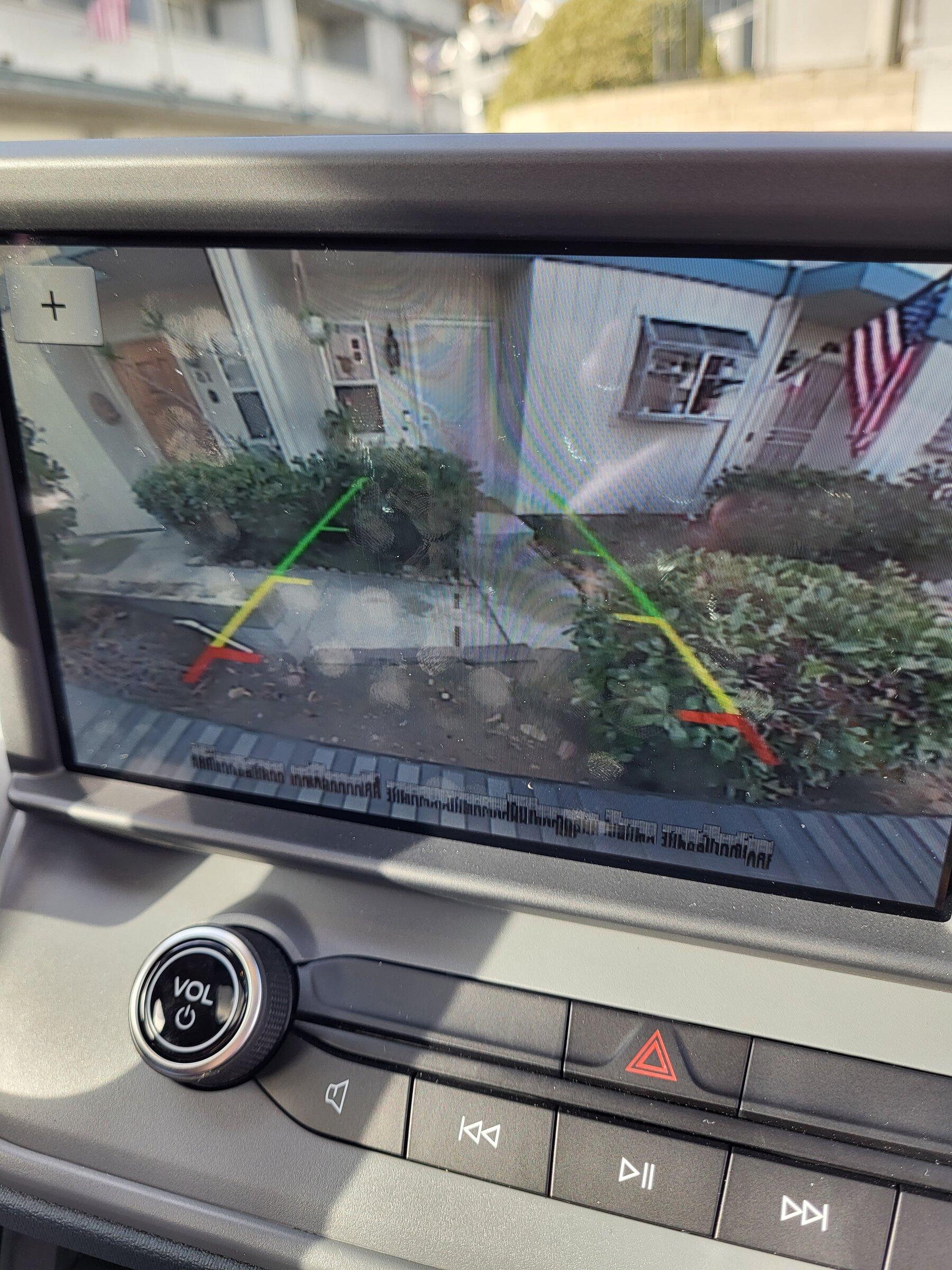 Ford Maverick Infotainment Screen Glitched/Garbled Text 20220216_150901