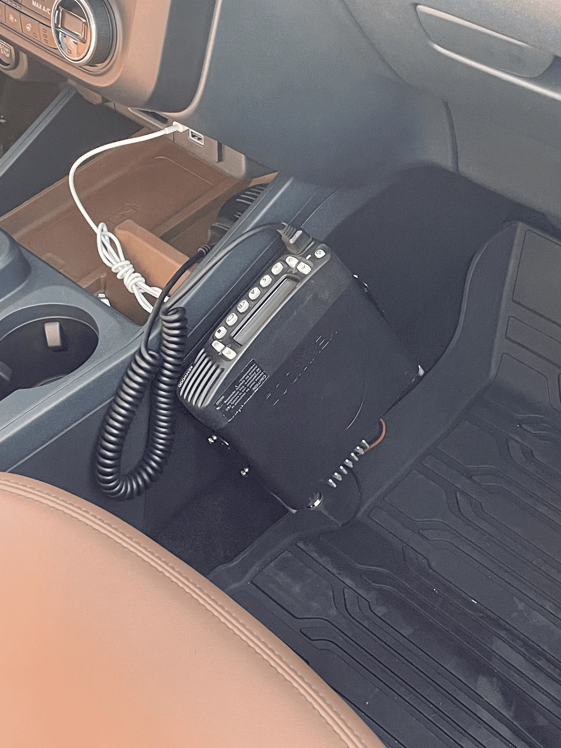Ford Maverick Mobile HAM radio installed - Writeup & DIY tempImageI1udHS
