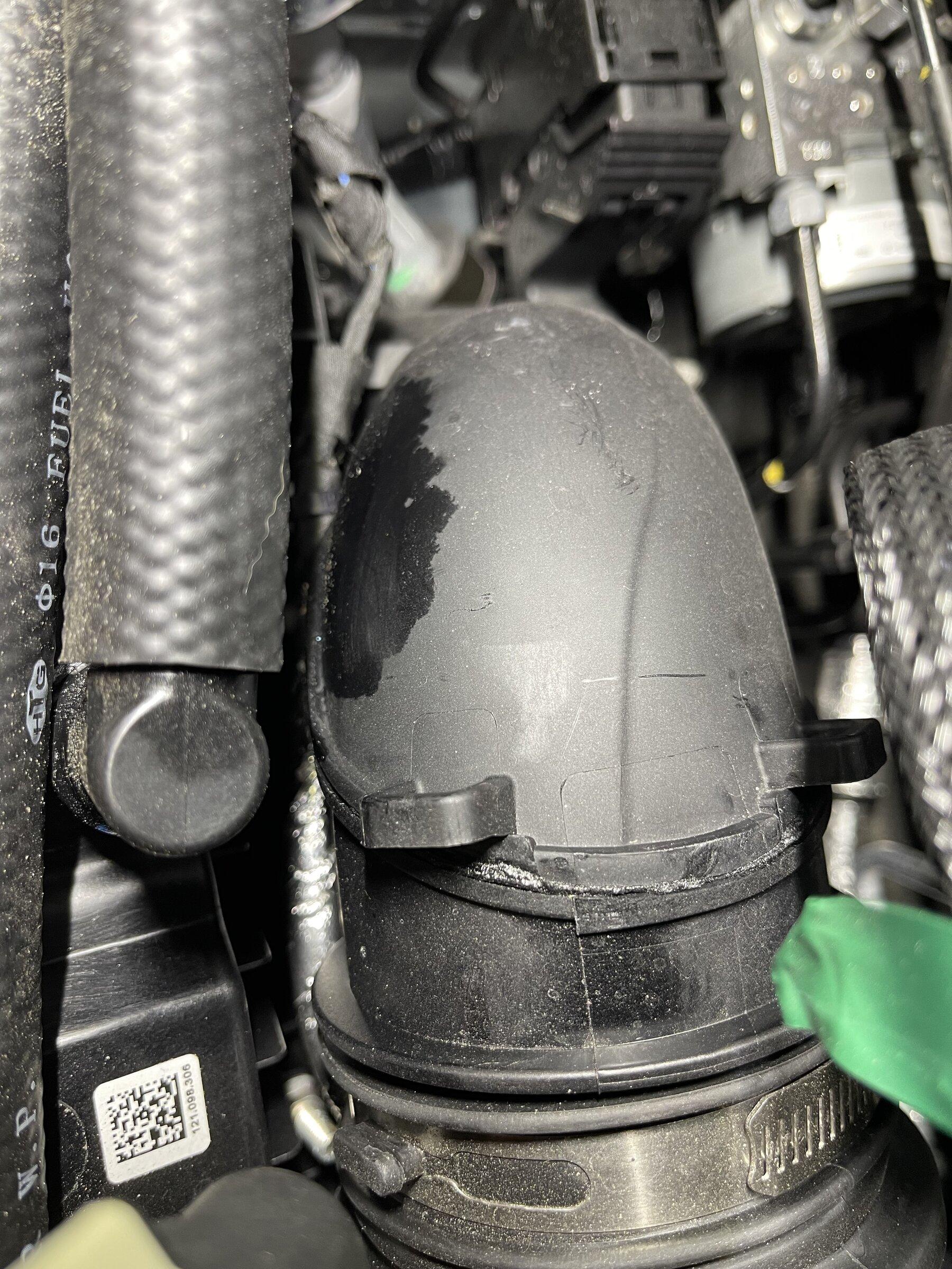 Ford Maverick Combustion gas/blow-by odor in cab? IMG_3306