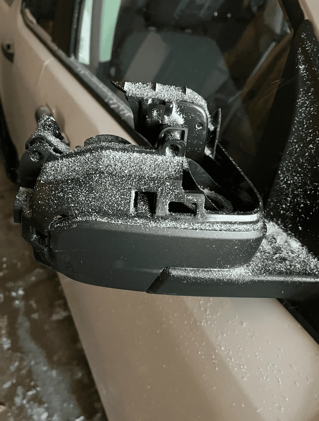 Ford Maverick Guys... I f*c$d up, broken passenger mirror. Replacement part number? 1645313725873