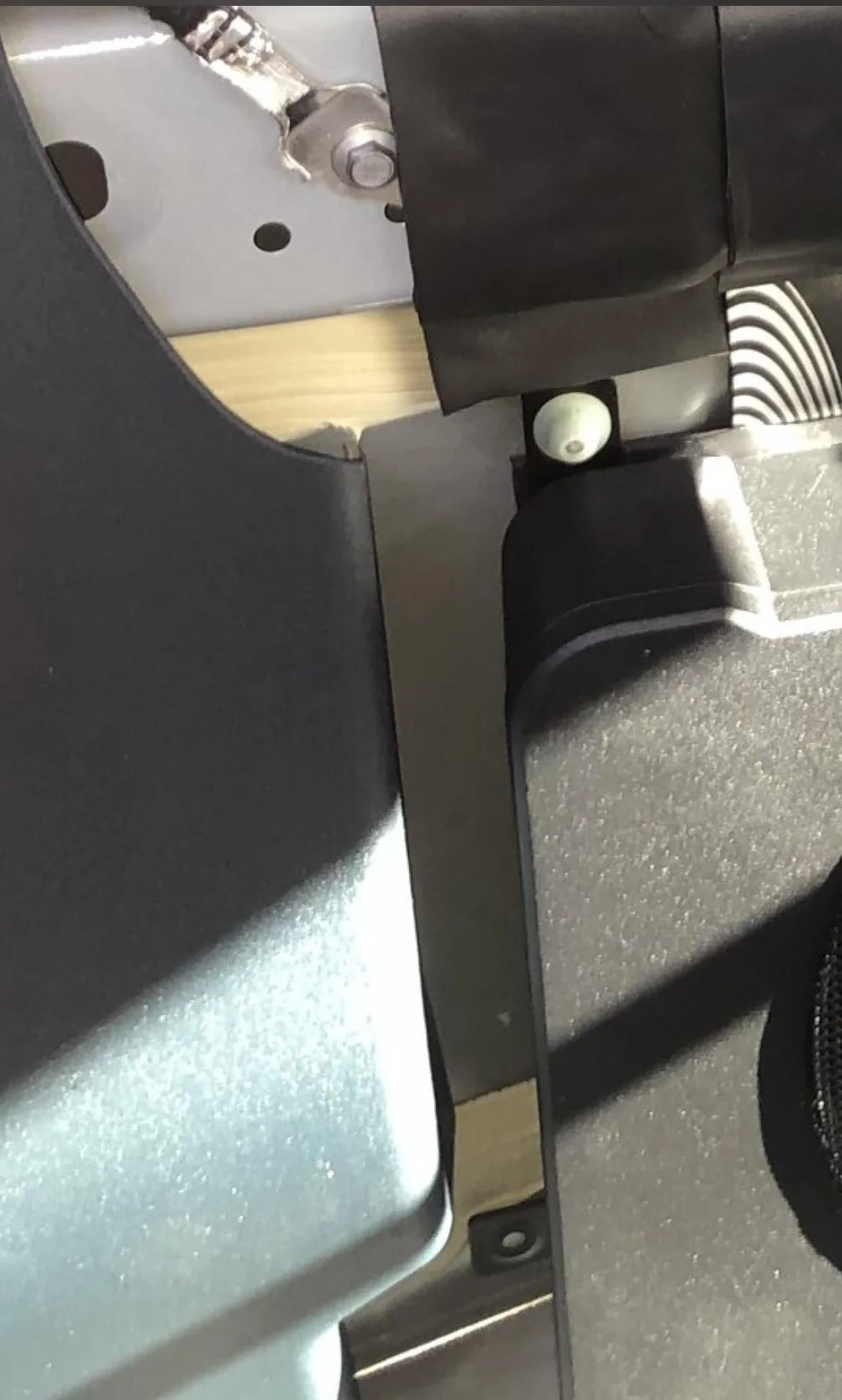 Ford Maverick Kicker Hideaway HS10 installed behind rear seats 682D1E74-2AA2-4AEF-86FC-BCBBC5E3478A