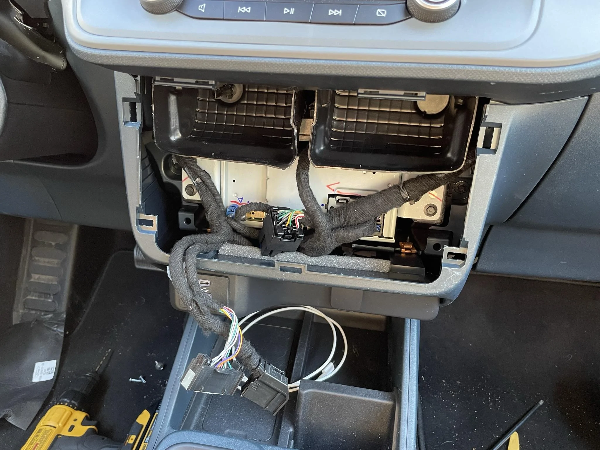 Ford Maverick SYNC 4 swap for Maverick XL / XLT (non SYNC 3 systems) IMG_1423