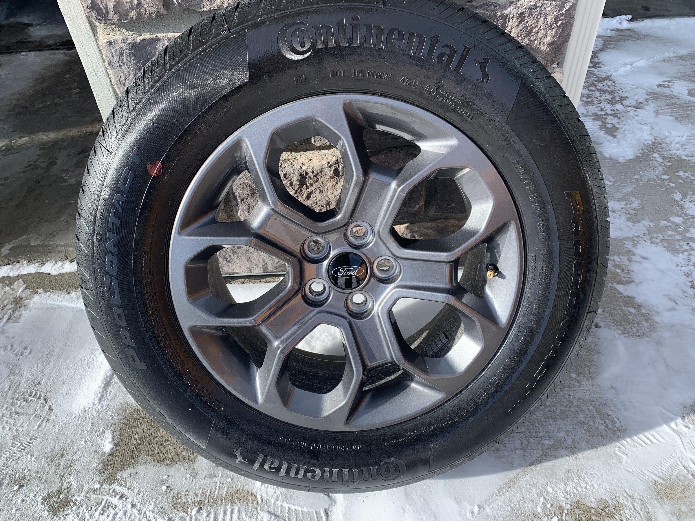 Ford Maverick XLT Takeoff Tires and Wheels - Denver, CO - $750 48F6611E-60AB-4621-B51D-F9A50F597252