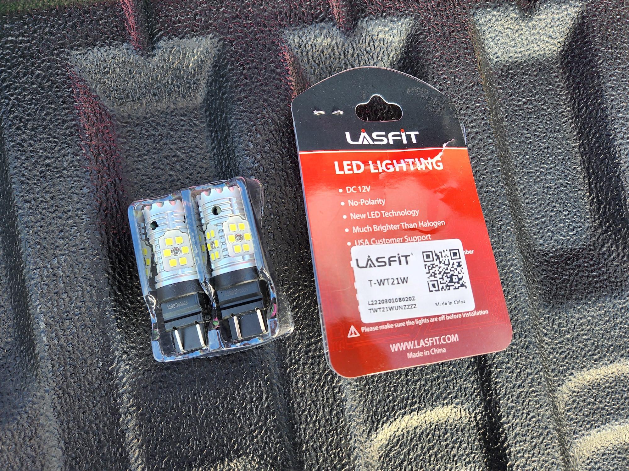 Ford Maverick Lasfit Back Up Light f40KAVQ