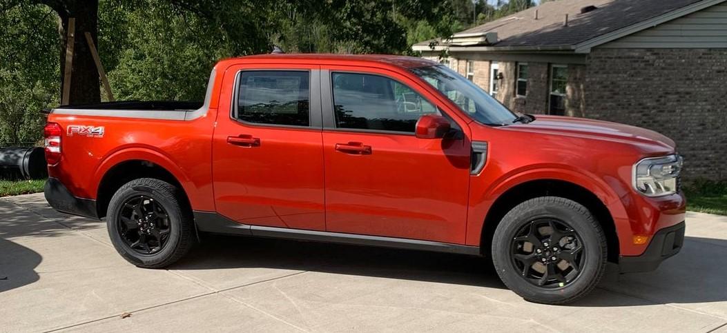 Ford Maverick Orange vehicle—Cyber Orange or Hot Pepper Red 2022maverick3