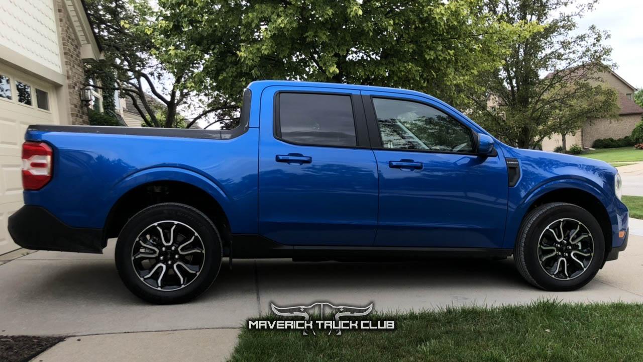 Ford Maverick VELOCITY BLUE Maverick Photos Thread 2022 Maverick Lariat in Velocity Blue 1