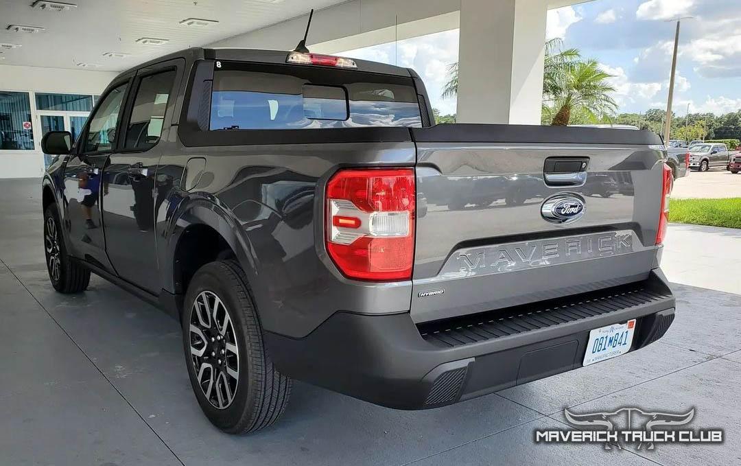 Ford Maverick CARBONIZED GRAY Maverick Photos Thread Carbonized Gray Lariat Maverick roll up soft tonneau bed cover 2