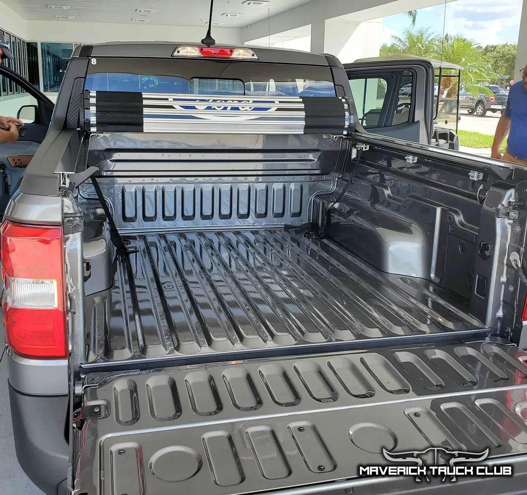 Ford Maverick CARBONIZED GRAY Maverick Photos Thread Carbonized Gray Lariat Maverick roll up soft tonneau bed cover 1