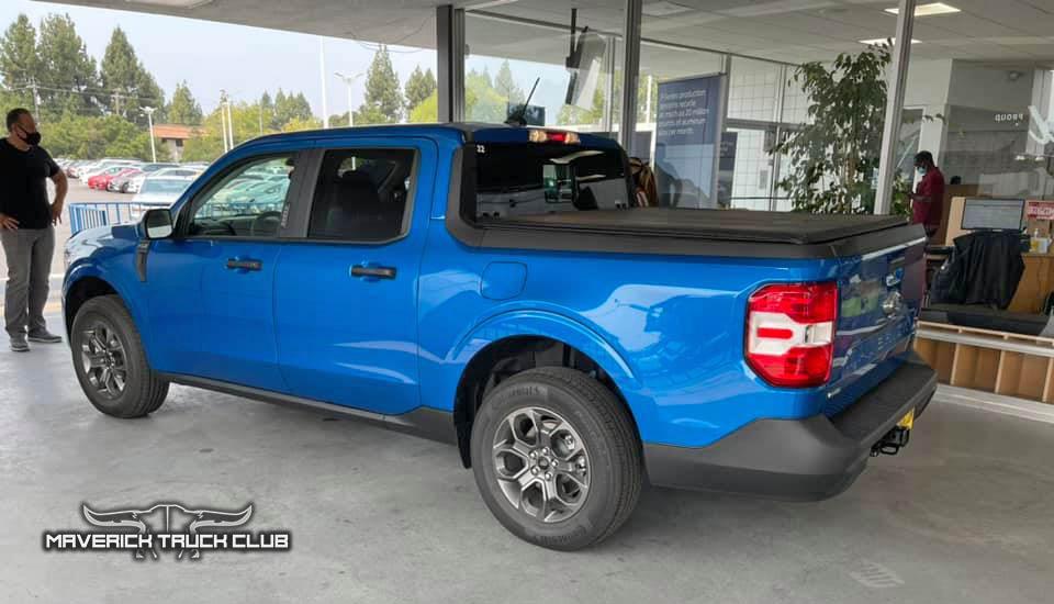 Ford Maverick Velocity Blue Maverick XLT + Hybrid 2.5L Engine Compartment Underhood Pics 2022 Maverick XLT Hybrid 2.5L Velocity Blue 6