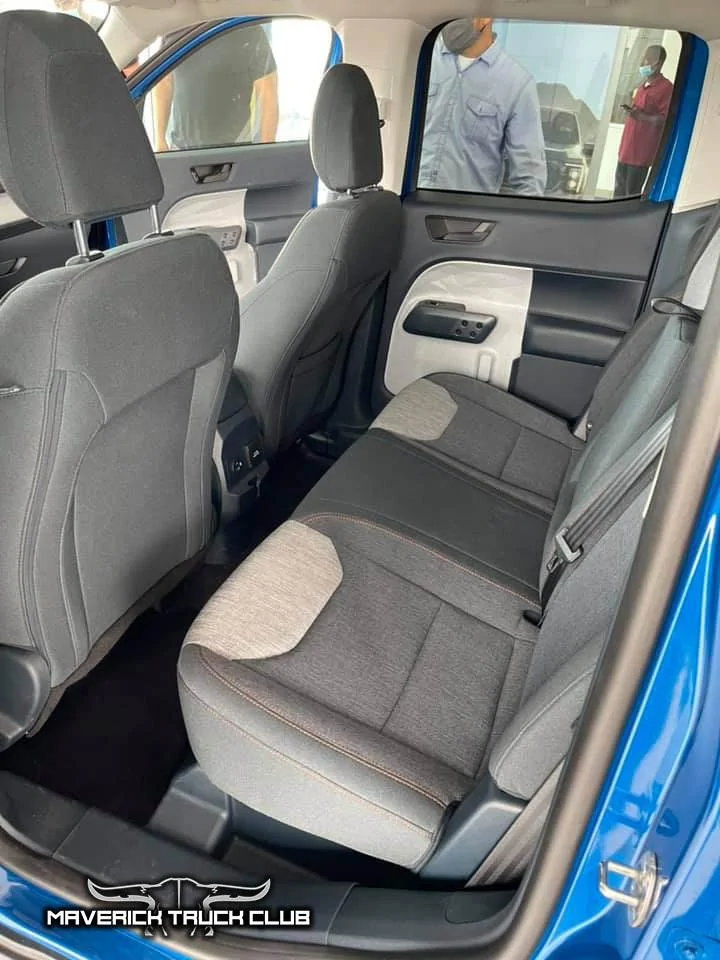 Ford Maverick Velocity Blue Maverick XLT + Hybrid 2.5L Engine Compartment Underhood Pics Interior 2022 Maverick XLT Hybrid 2.5L 2
