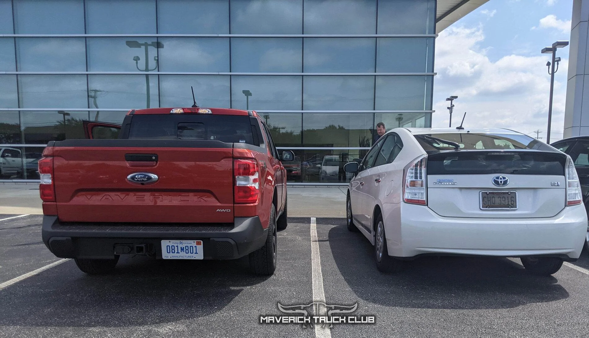 Ford Maverick HOT PEPPER RED Maverick Photos Thread Hot Pepper Red 2022 Maverick Lariat FX4 vs Prius 6